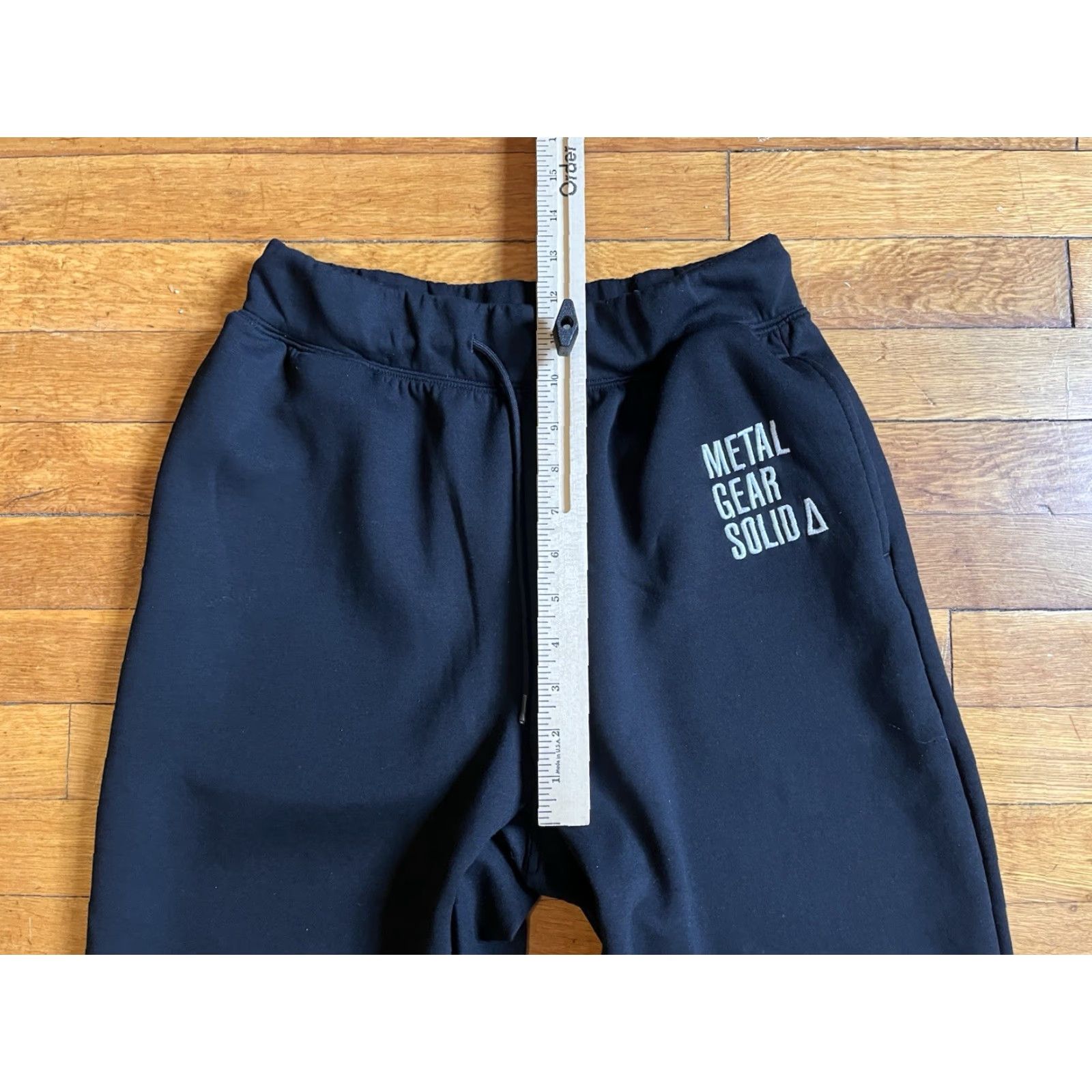 Vintage METAL GEAR SOLID Δ x GU Sweatpants Men’s Medium Black Size US 31 - 7 Thumbnail