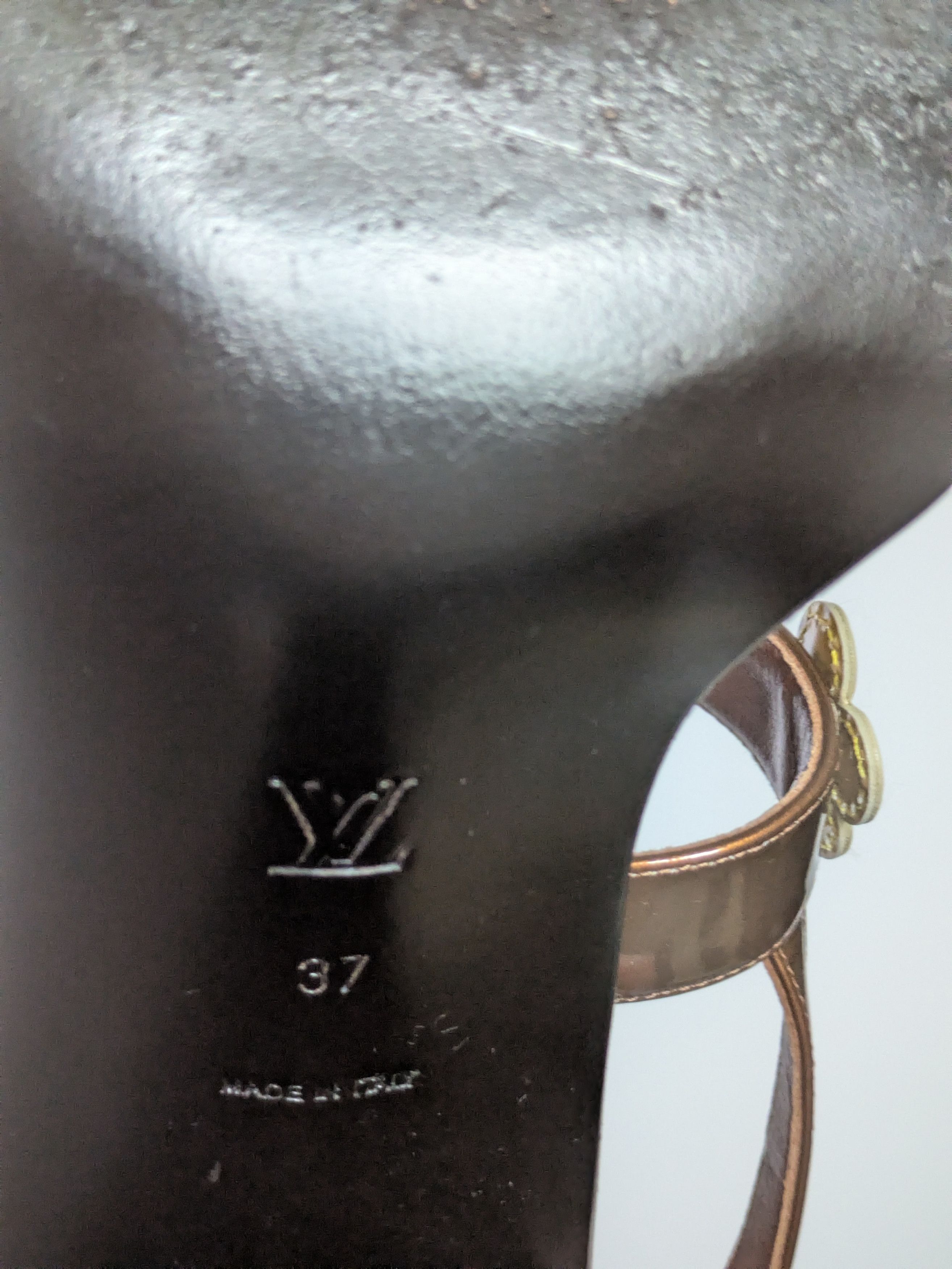 Louis Vuitton Early 2000s Louis Vuitton Chunky Flower Block Heel Sandals Size US 6 / IT 36 - 8 Thumbnail