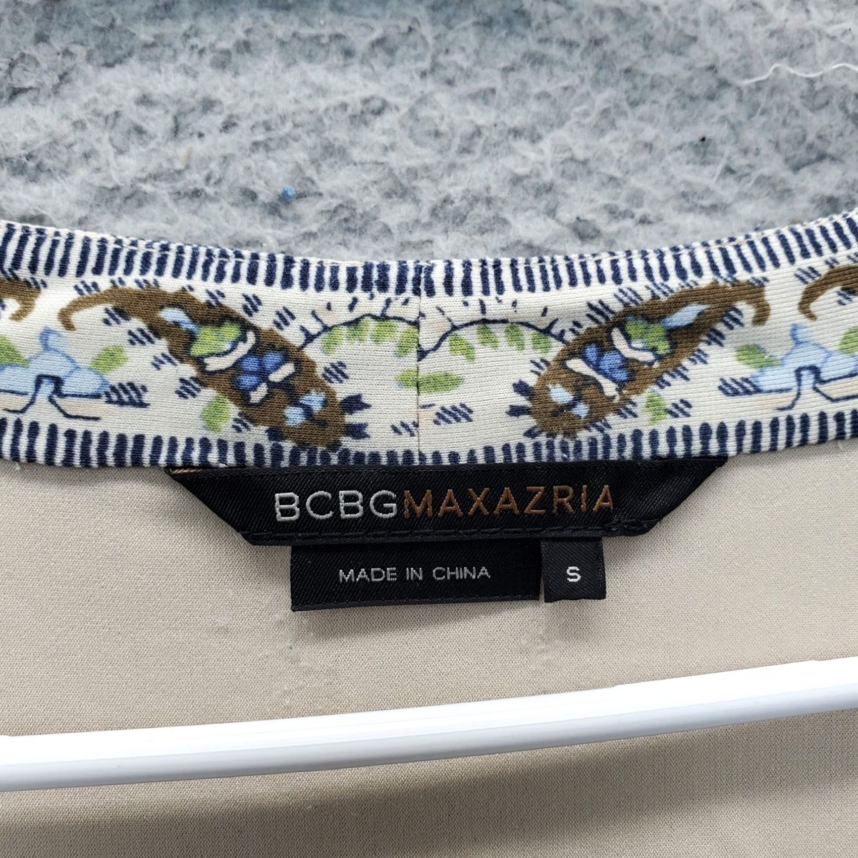 Bcbgmaxazria BCBGMAXAZRIA Mini Dress Womens Size S Wrap V Neck Paisley Print Multicolor Solid Casual Womens Size S Size S / US 4 / IT 40 - 4 Thumbnail