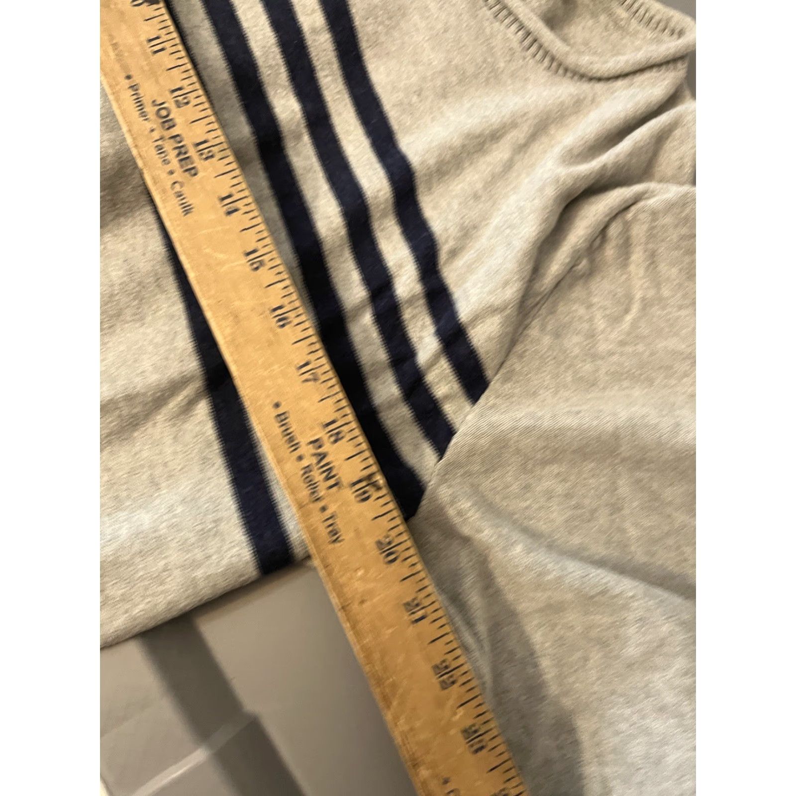 Gap Gap Mens Sweater Knit Gray Stripe Crew Neck Large Pullover Regular Thermal Casual, Travel, Workwear, Outdoor, Preppy - Vintage? No Size US L / EU 52-54 / 3 - 5 Thumbnail