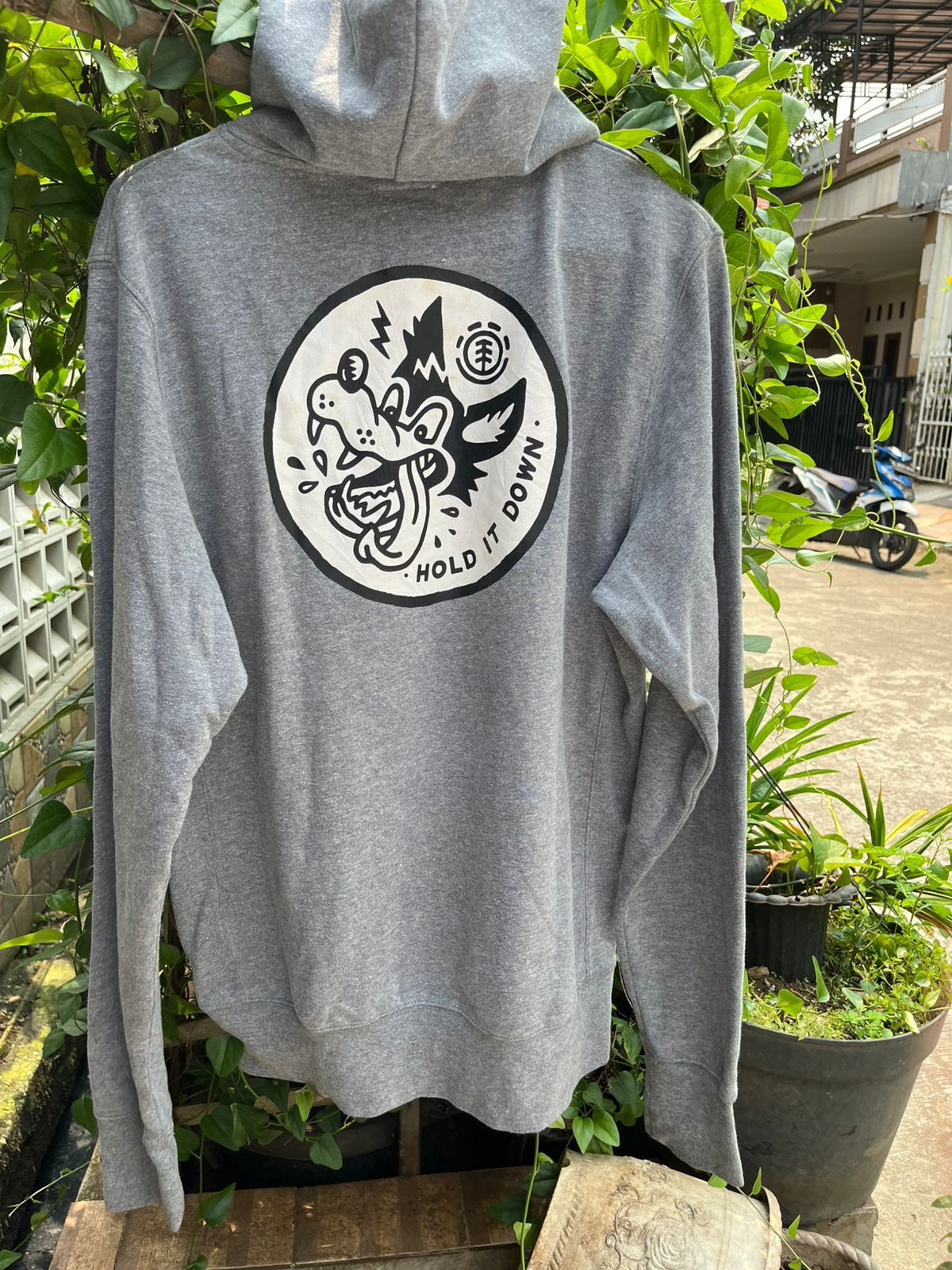 Element Hoodie Element Hold it down wolf head graphic tee tshirt Size US L / EU 52-54 / 3 - 2 Thumbnail