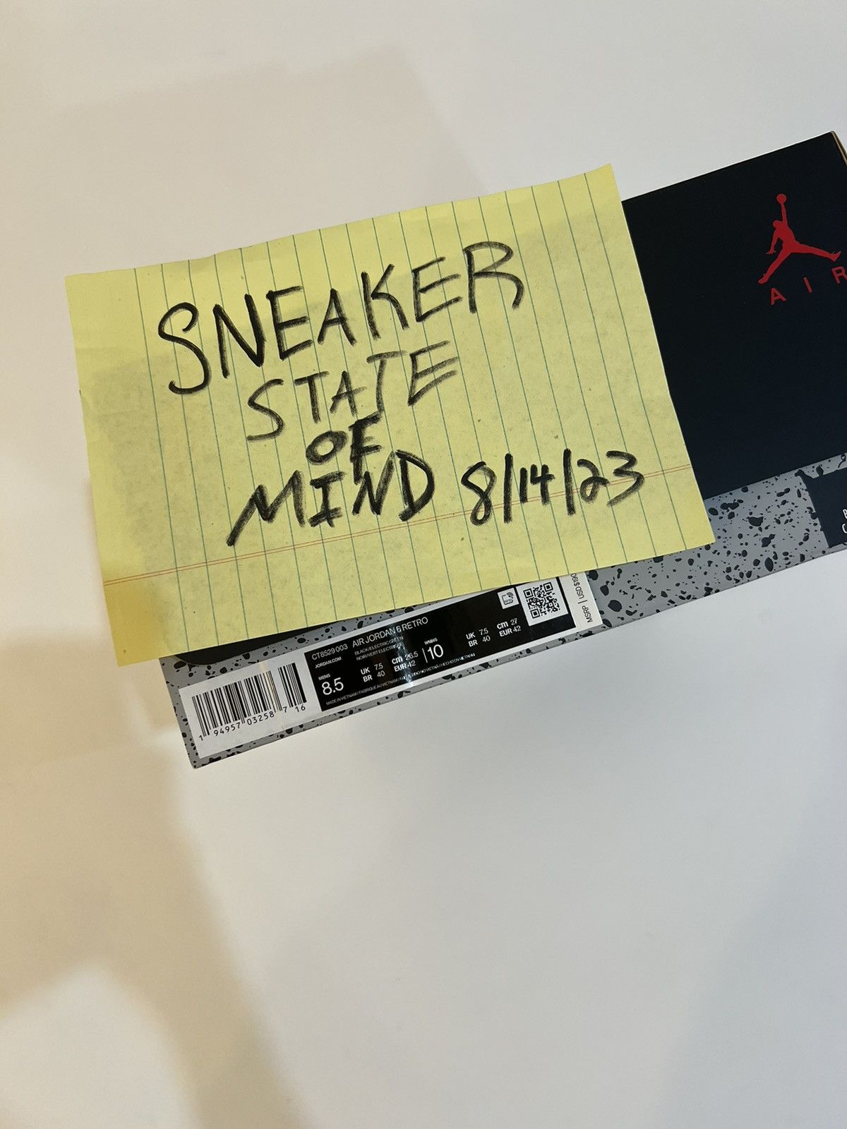 Jordan Brand NEW Air Jordan 6 Retro Black Electric Green Size 8.5 Size US 8.5 / EU 41-42 - 8 Thumbnail