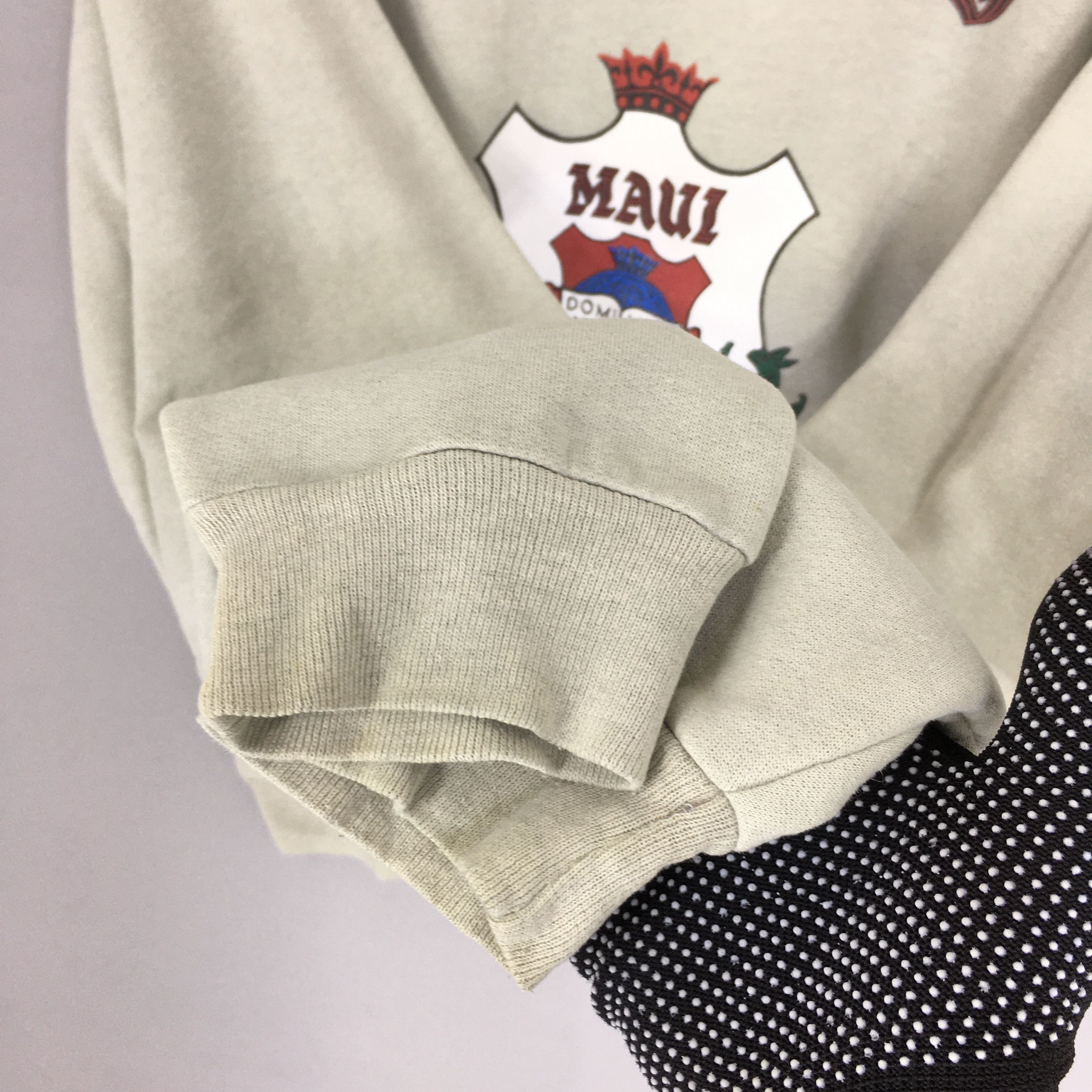 Vintage Vintage 90s University Of Maui Sweatshirt Large Size US L / EU 52-54 / 3 - 6 Thumbnail