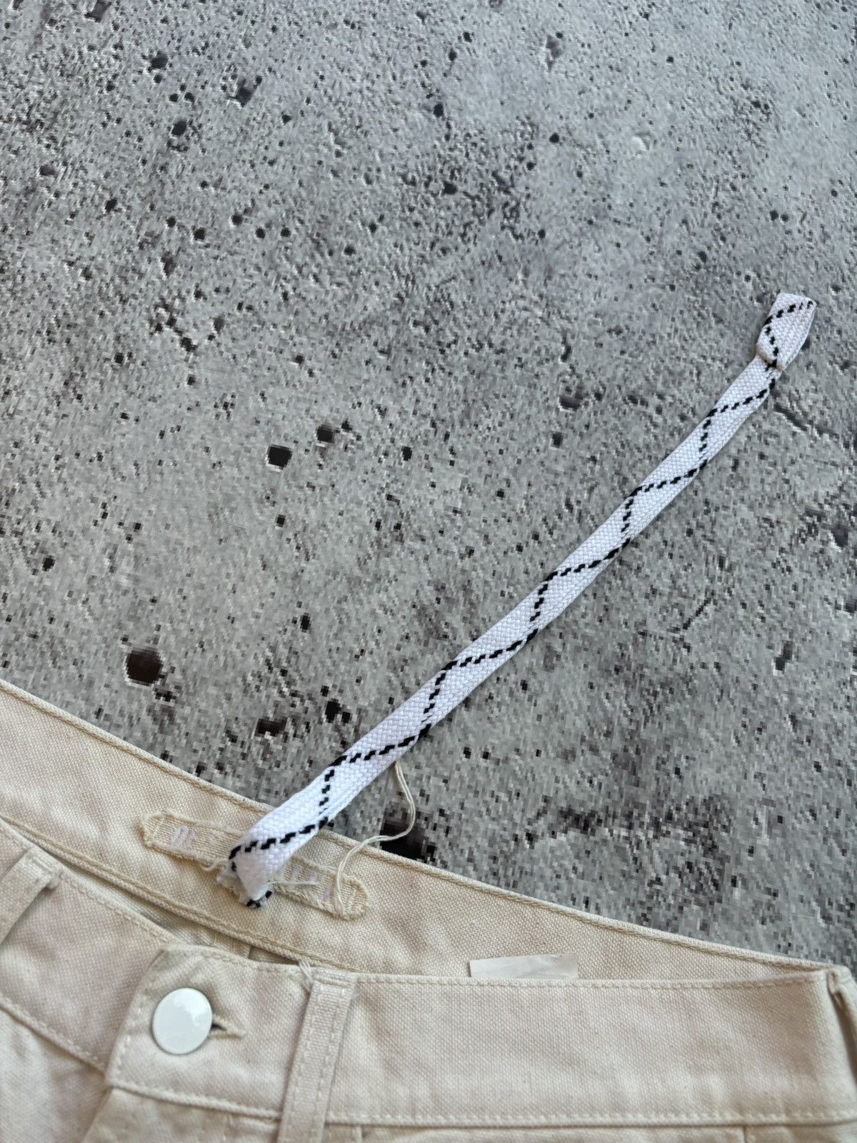 Off-White Off-White Distressed Jeans Size US 31 - 13 Thumbnail