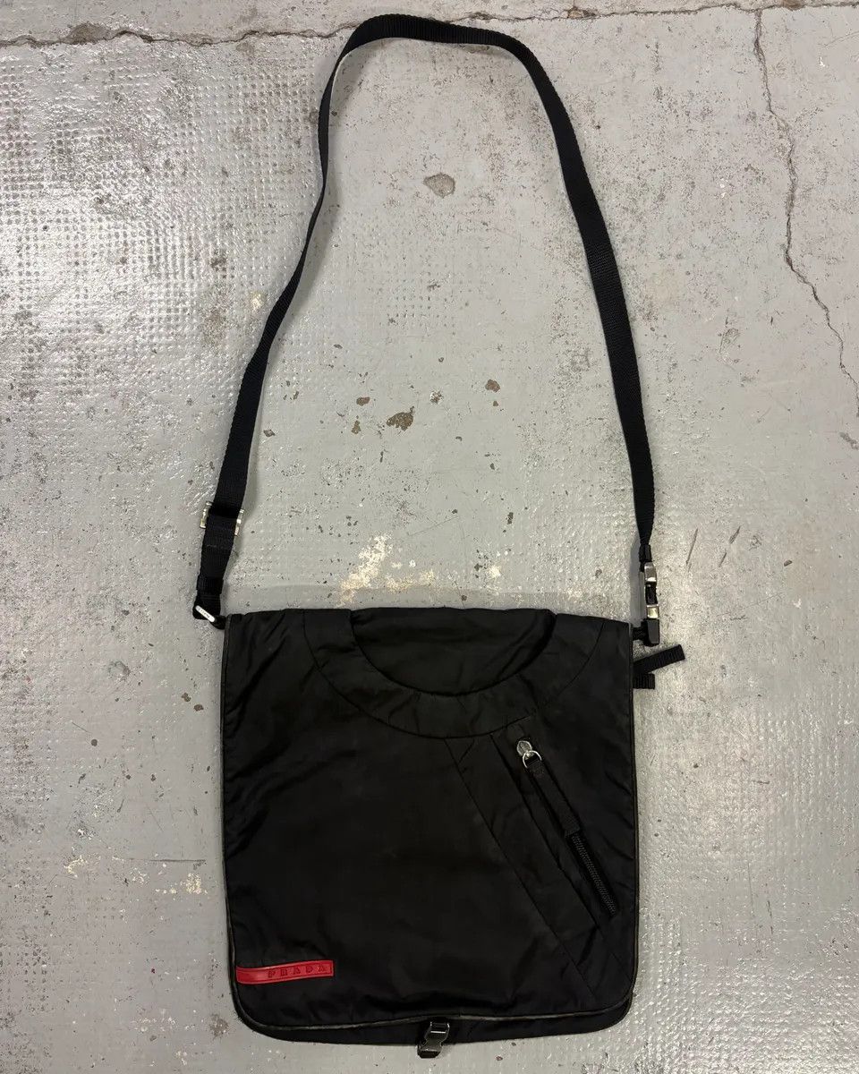 Prada 2000s Prada Black Linea Rossa Nylon Shoulder Bag Size ONE SIZE - 1 Thumbnail