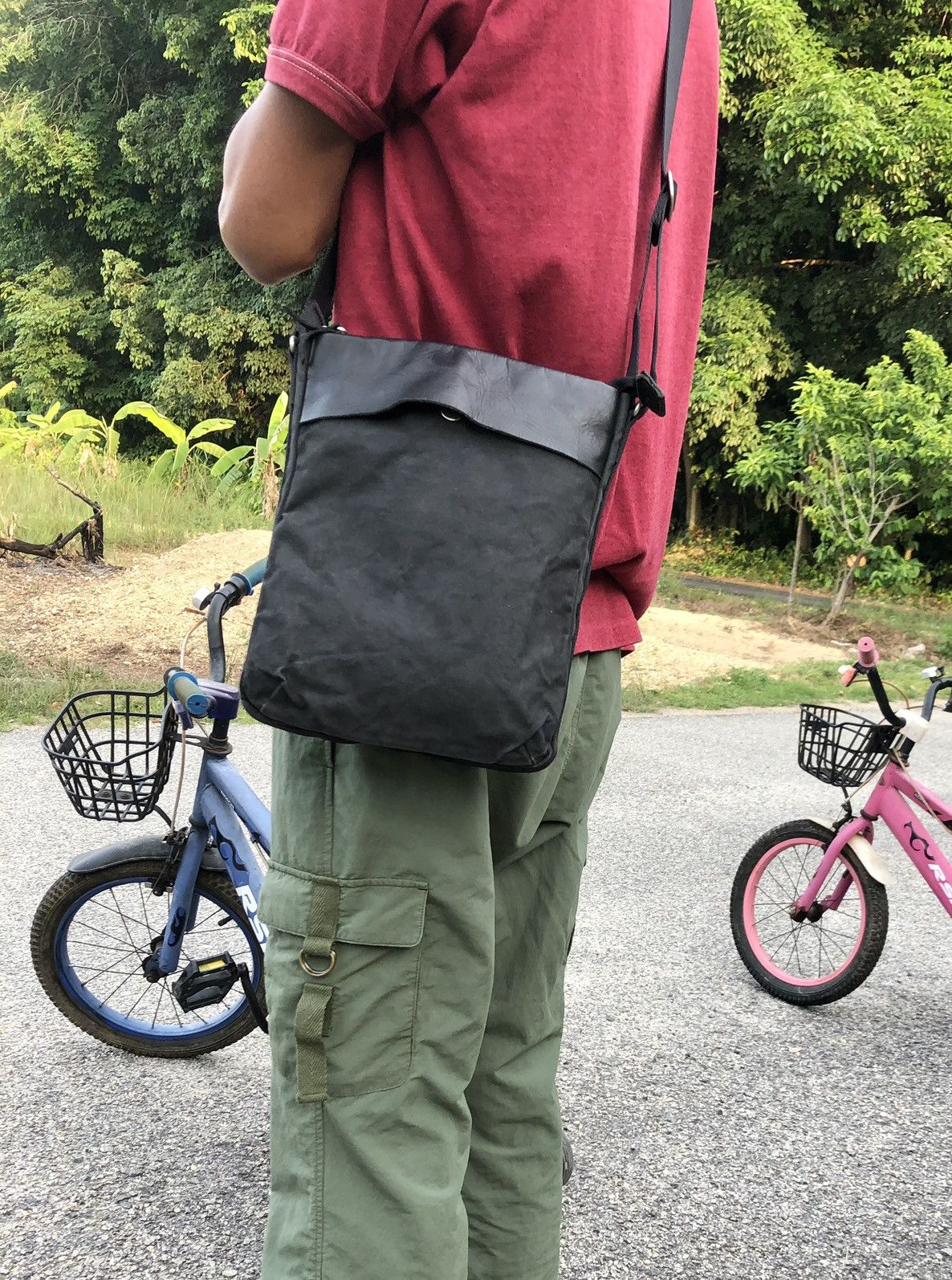Japanese Brand HARD CANVAS SLINGBAG BY KOI Size ONE SIZE - 4 Thumbnail