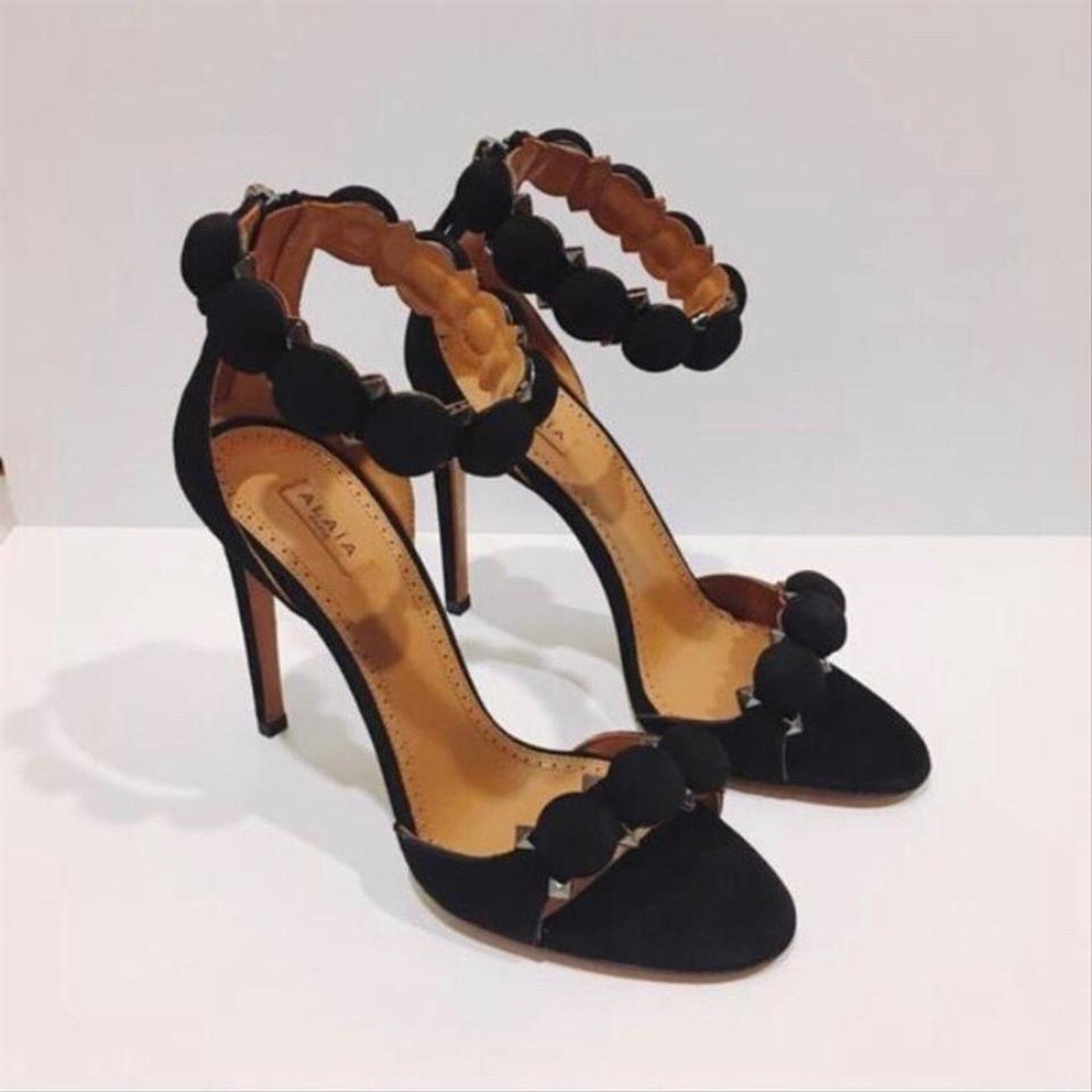 Alaia ALAIA Bombe 110 studded suede leather heels 38.5 Size US 8.5 / IT 38.5 - 6 Thumbnail