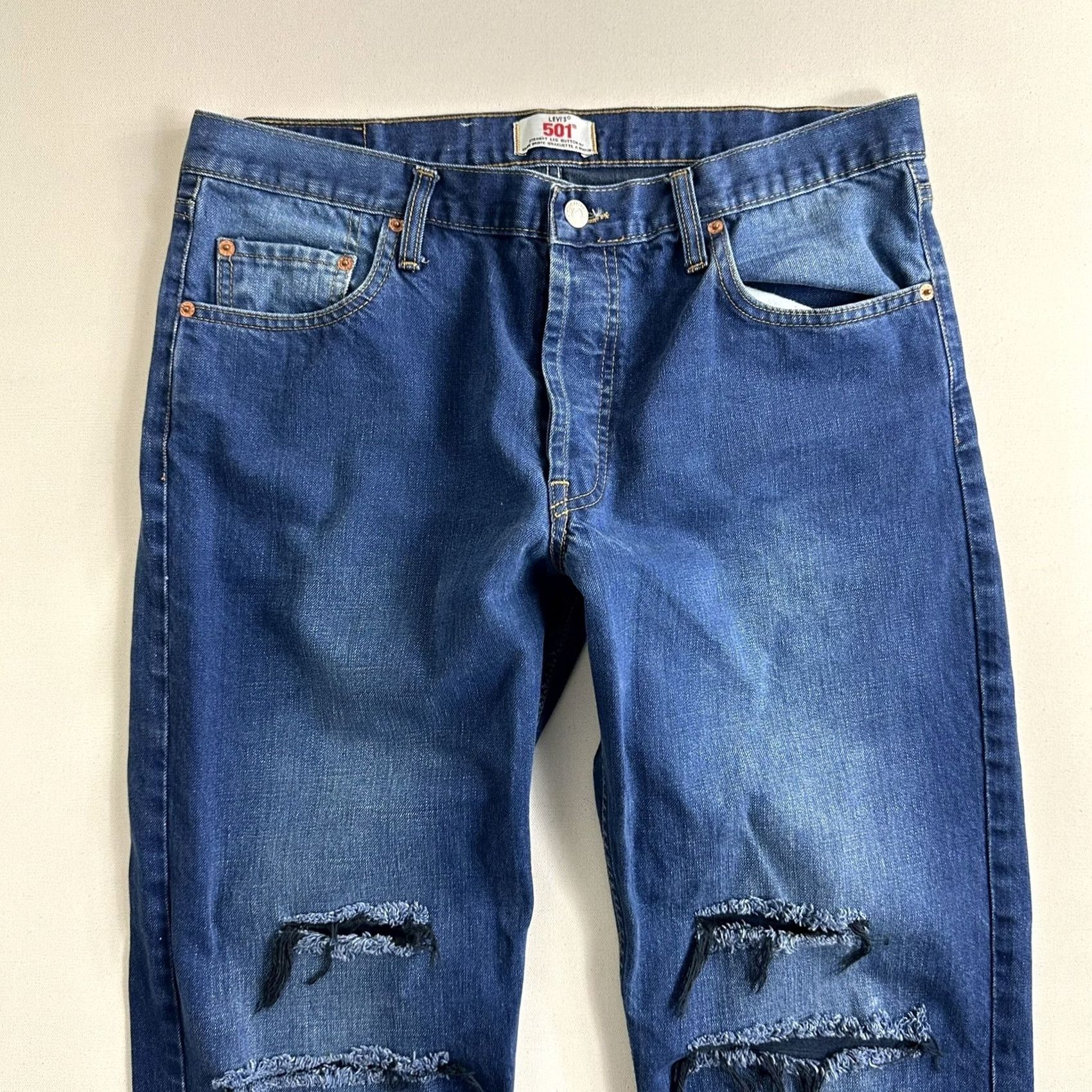 Levi's VINTAGE Levi's 501xx Jeans Men 36x30 Blue Distressed Straight Leg Button Fly USA Made In USA Mens Straight Jeans Size US 36 / EU 52 - 3 Thumbnail