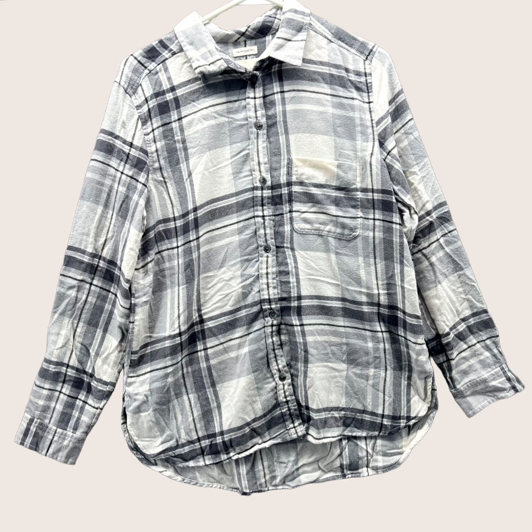 American Eagle Outfitters American Eagle Outfitters Shirt Womens Medium Gray Plaid Button-Down Flannel Soft Comfort Classic Casual Size M / US 6-8 / IT 42-44 - 1 Thumbnail