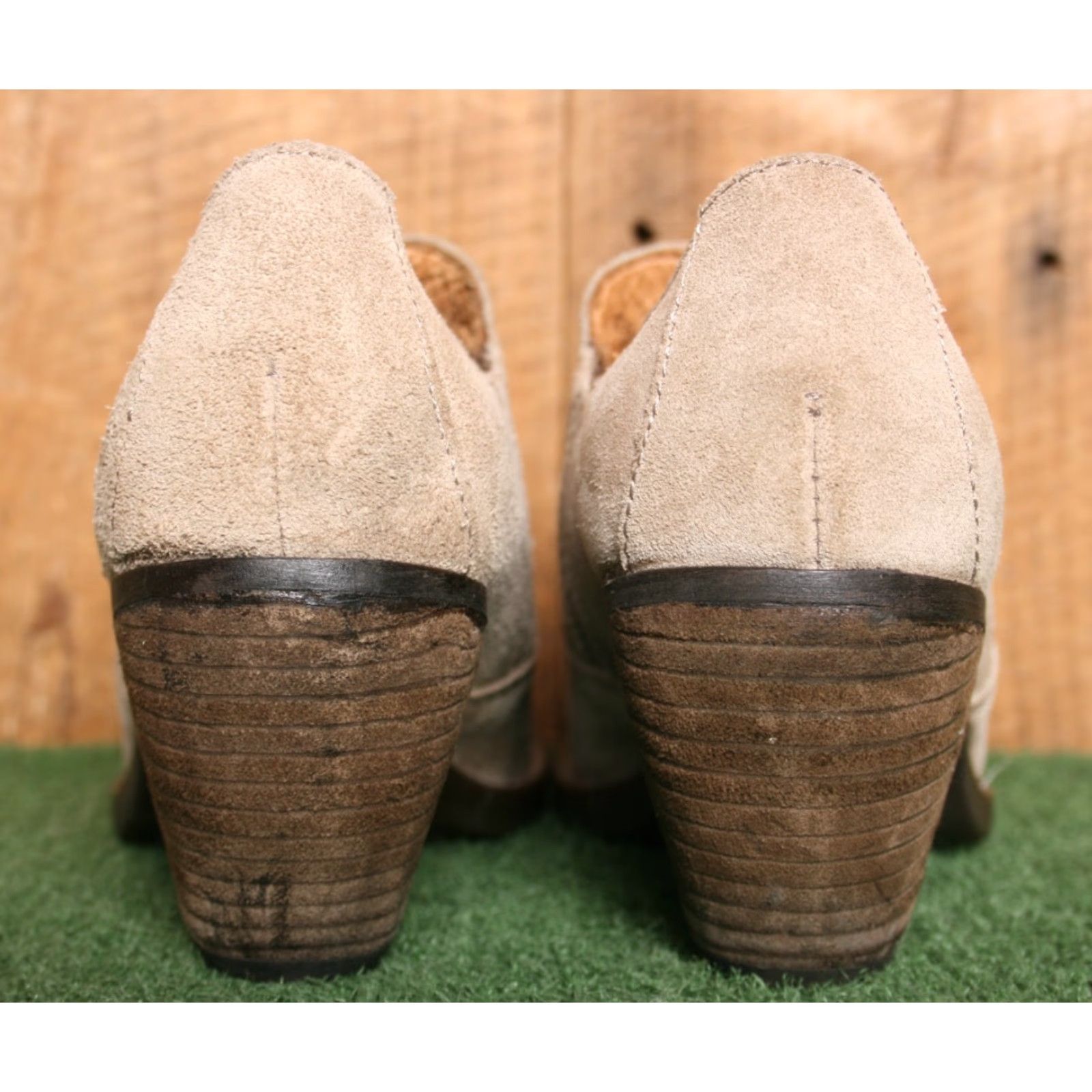 Born Børn Fredrika Taupe Suede 2.75" Wrapped Heel Bootie Sz. 7.5 M Womens Leather Upper Mid Heel Size US 8 / IT 38 - 4 Thumbnail