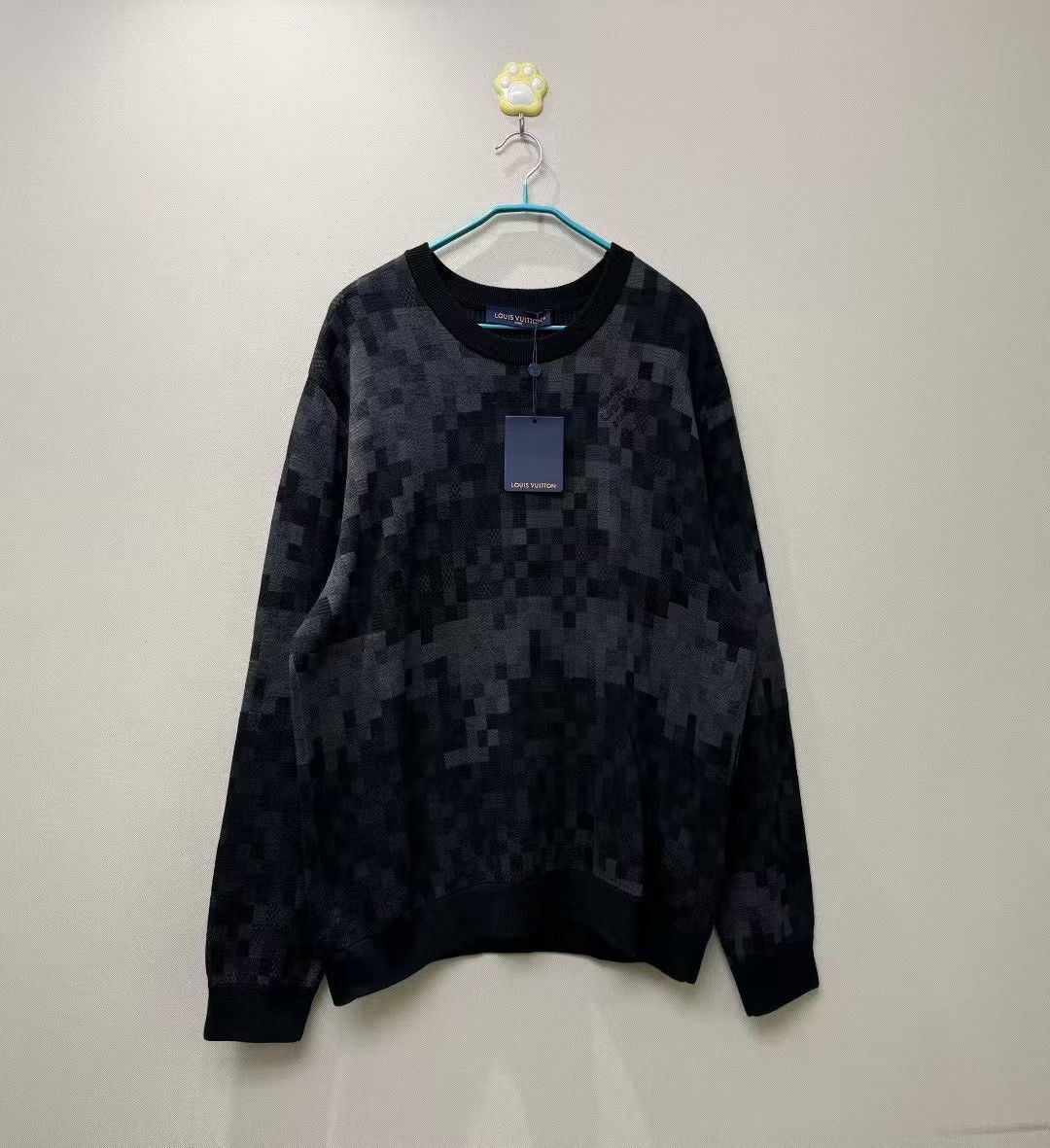 Louis Vuitton Louis Vuitton Mosaic Logo Sweater Size US XL / EU 56 / 4 - 1 Thumbnail