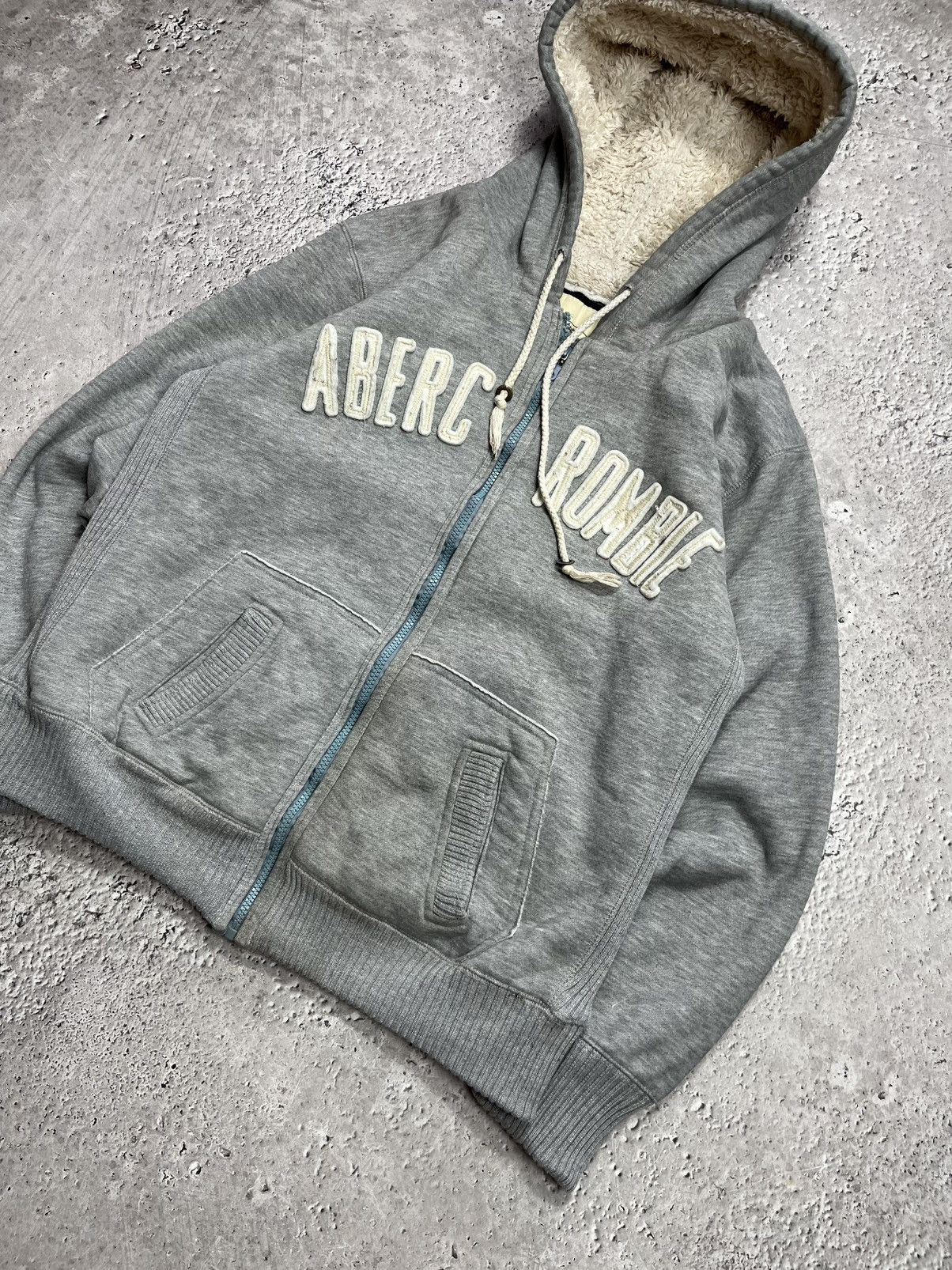 Abercrombie & Fitch Abercrombie Fitch Sherpa Lined Zip Hoodie Gray Size M Jacket Size US M / EU 48-50 / 2 - 2 Thumbnail