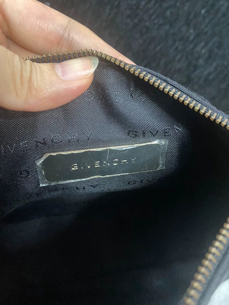 Givenchy Givenchy Tassel Shoulder Handbag Size ONE SIZE - 5 Thumbnail
