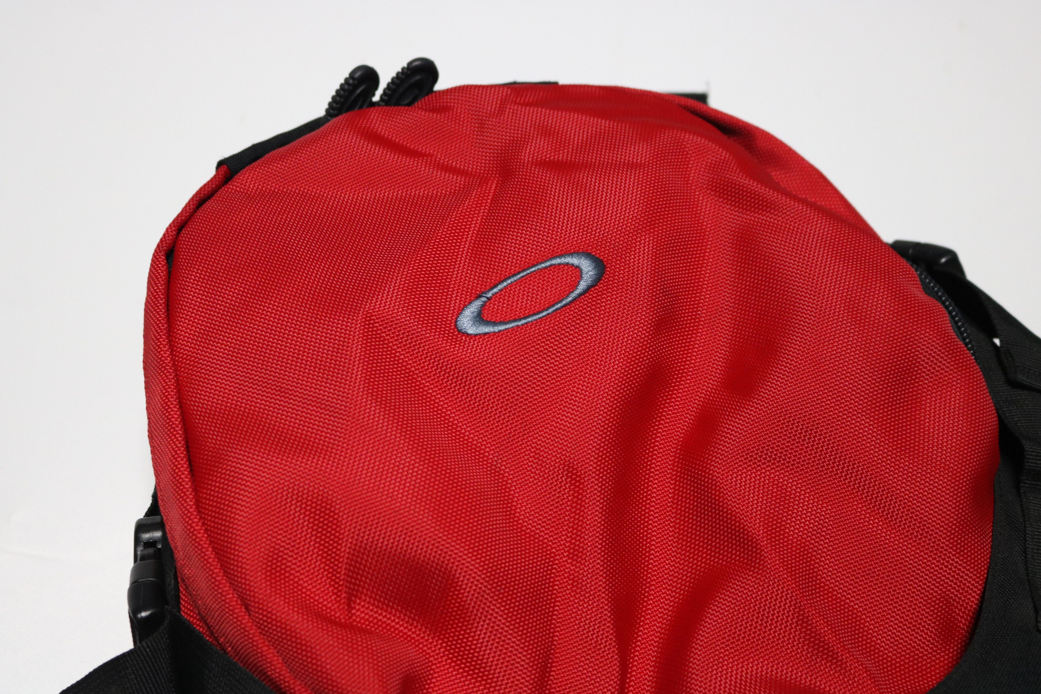 Oakley OAKLEY Red / Black Backpack Size ONE SIZE - 2 Thumbnail
