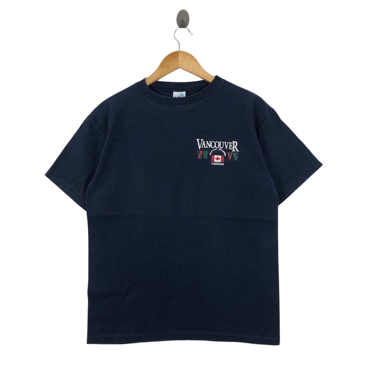 Vintage Vintage 90s VANCOUVER Canada T Shirt Cal Cru Size M Size US M / EU 48-50 / 2 - 1 Thumbnail