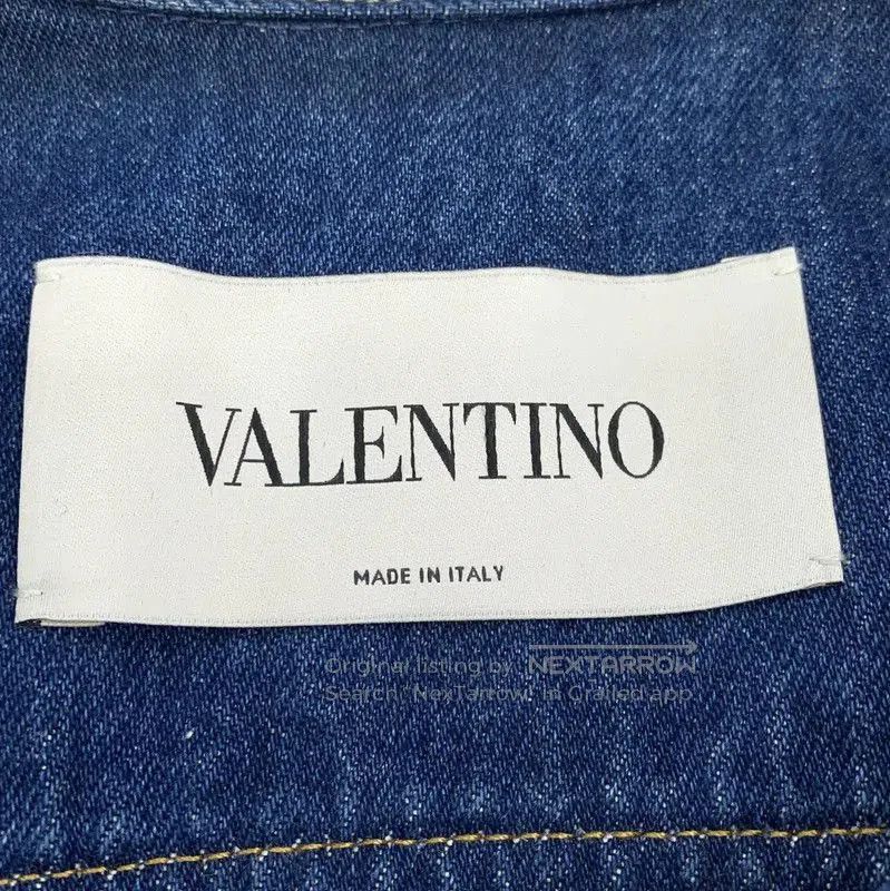Valentino Valentino Blue Denim Jacket with Red Logo . Size S / US 4 / IT 40 - 5 Thumbnail
