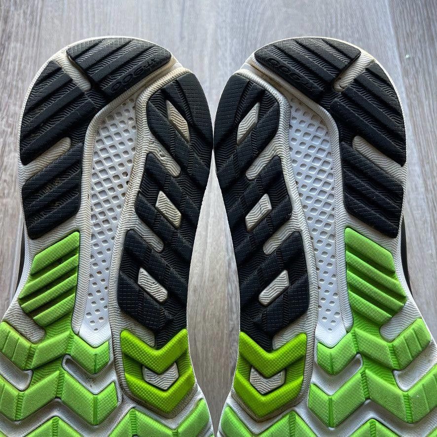 Saucony SAUCONY • Hurricane Iso 2 (10M) Size US 10 / EU 43 - 10 Thumbnail