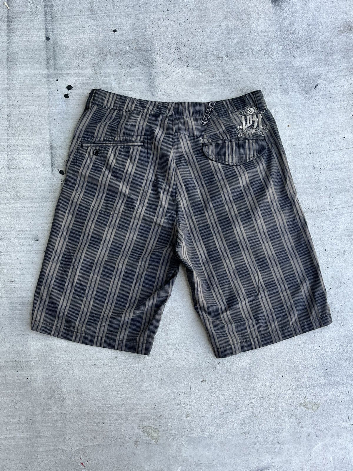 Lost Enterprises × Vintage Lost Clothing Plaid Shorts – Y2K Skater Style 36 Size US 36 / EU 52 - 1 Thumbnail