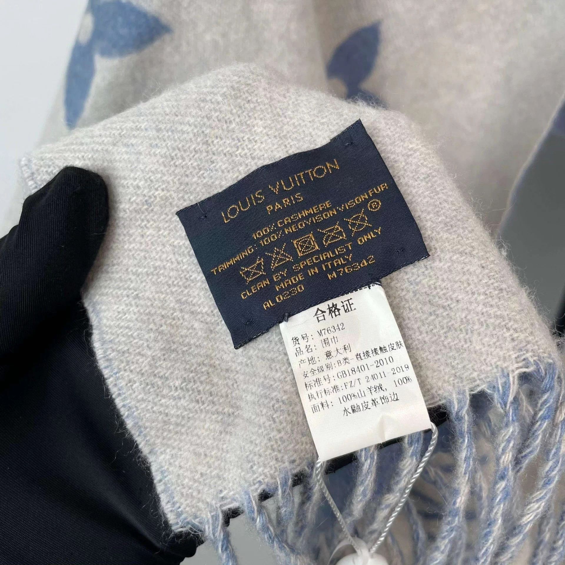 Louis Vuitton LV cashmere mink blocked scarf gray blue Size ONE SIZE - 4 Thumbnail