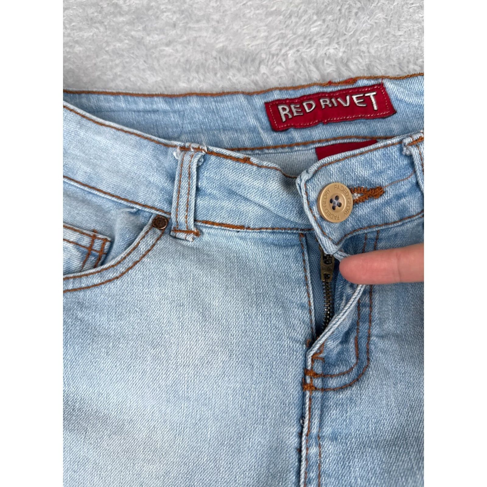 Vintage Red Rivet Jeans Women Capri Denim Blue 30x20 Low Rise 11 Regular Cotton Blend 5-Pocket Pockets Distressed Vintage No Size 32" / US 10 / IT 46 - 5 Thumbnail