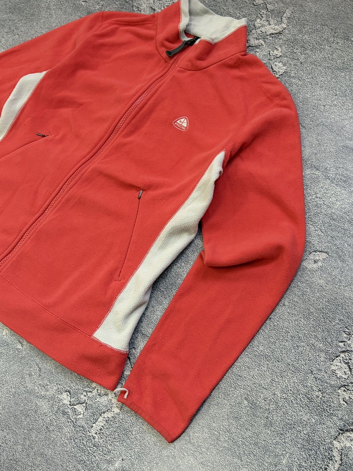 Nike ACG Vintage Nike ACG Therma-Fit Fleece Jacket Red Grey Y2K M Size M / US 6-8 / IT 42-44 - 6 Thumbnail