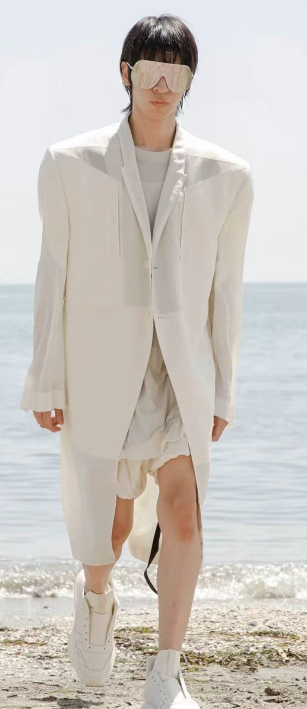 Rick Owens Rick Owens 22ss Show White Jumbo Tatlin Light Coat Size US XL / EU 56 / 4 - 7 Thumbnail