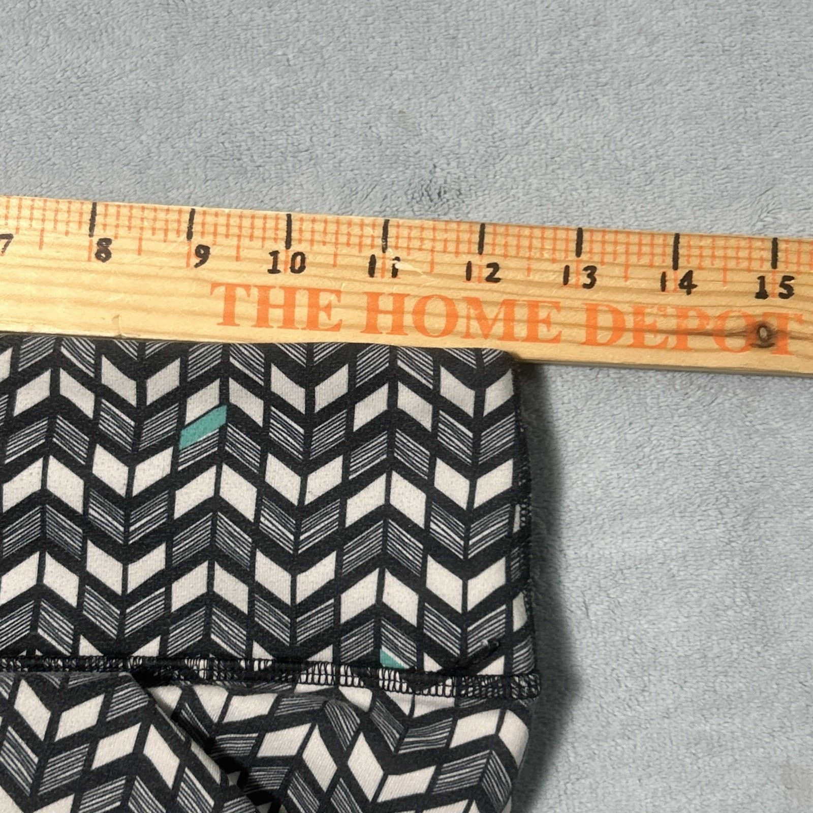 Alo ALO Warm Up Sculpting Leggings XS 25x28 Retro Striped Size 25" / US 0 / IT 36 - 13 Thumbnail