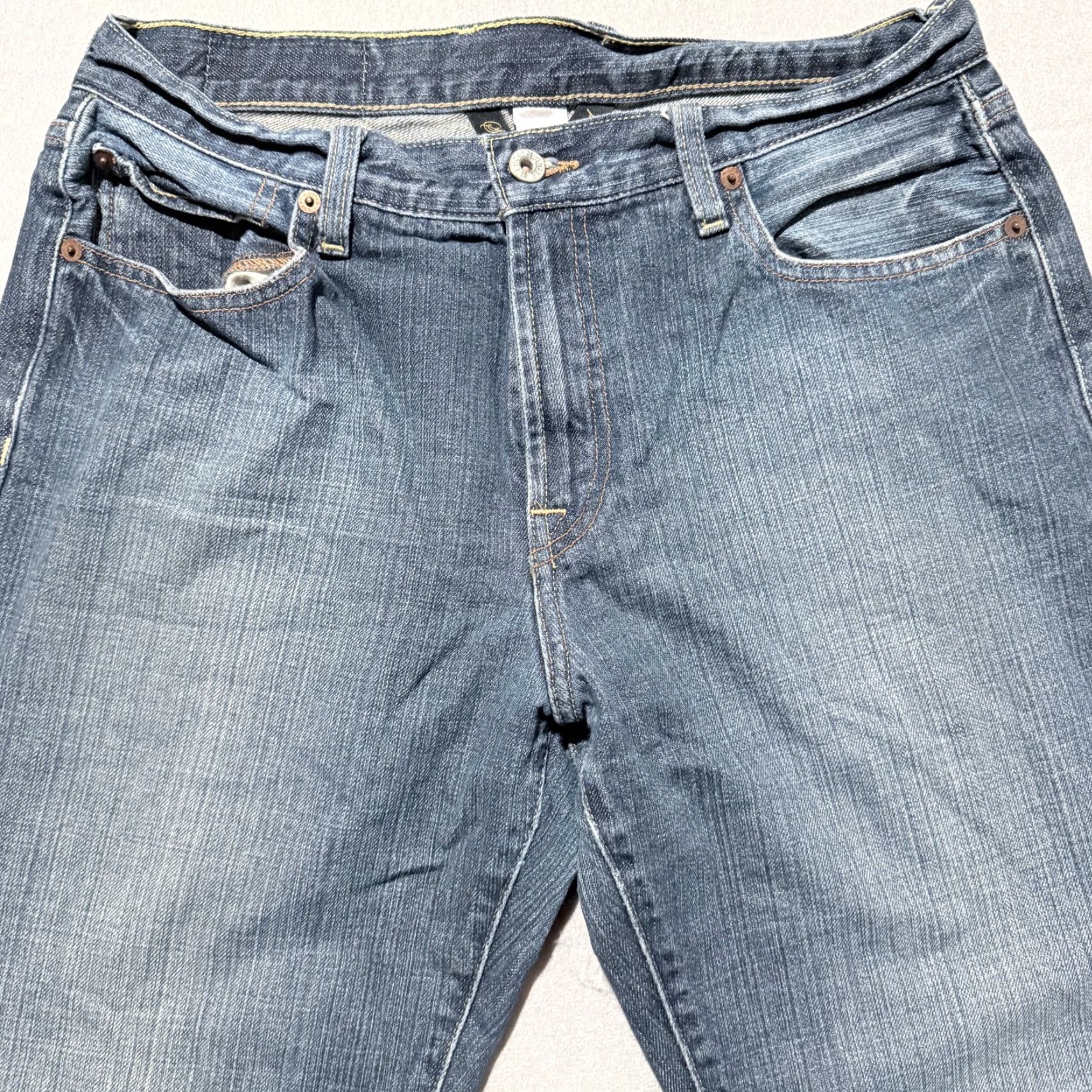 Lucky Brand Lucky Brand Jeans Men Blue Denim Logo Pockets Classic Straight Zip Fly 32x27 Size US 30 / EU 46 - 3 Thumbnail