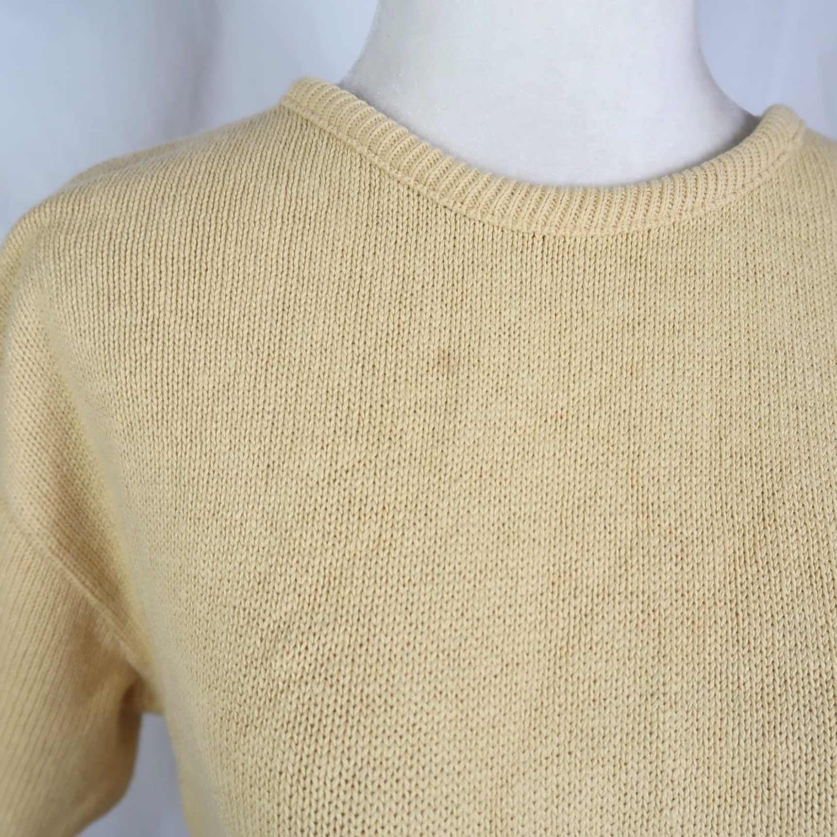 Pierre Cardin VINTAGE Pierre Cardin 90s Light Yellow Cotton Knit Sweater T-Shirt Top M Women Short Sleeve Crew Neck Pullover Solid Casual Vintage 90s Mens Womens Size M / US 6-8 / IT 42-44 - 4 Thumbnail