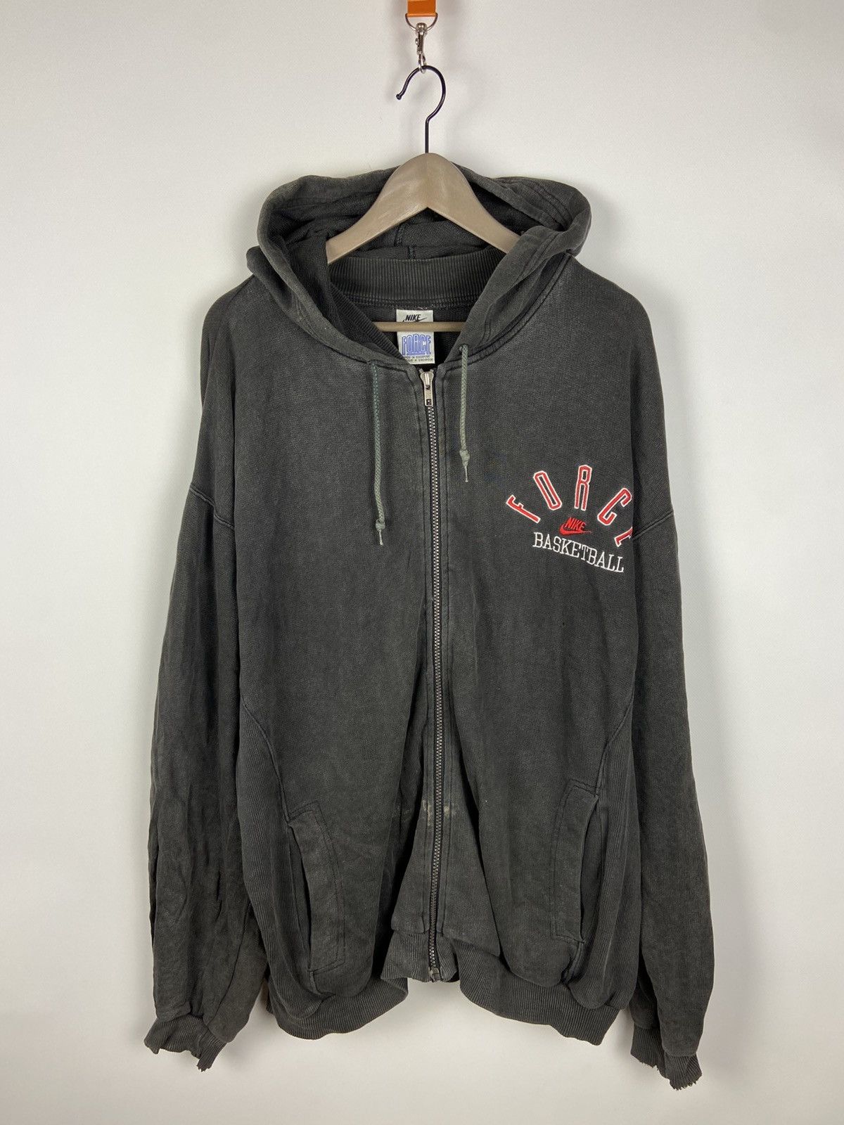Nike × Vintage Vintage 90 s Nike Force Basketball Zip Hoodie Hooded Faded Size US L / EU 52-54 / 3 - 1 Thumbnail