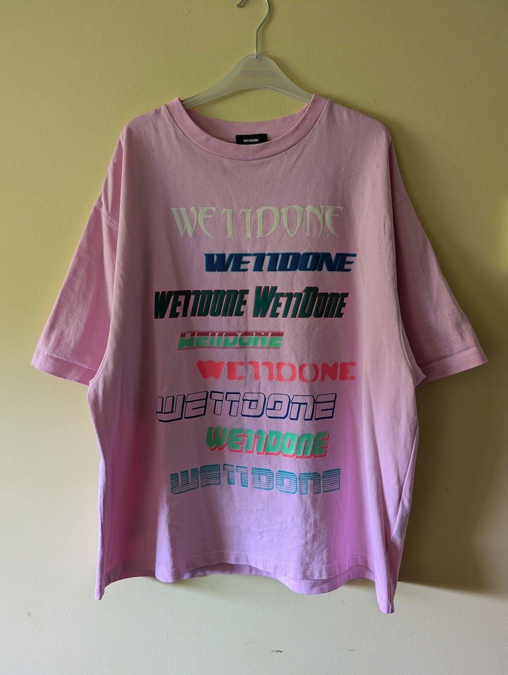 WE11DONE We11Done Pink Oversized Multiple Logo T Shirt Size US XL / EU 56 / 4 - 1 Thumbnail