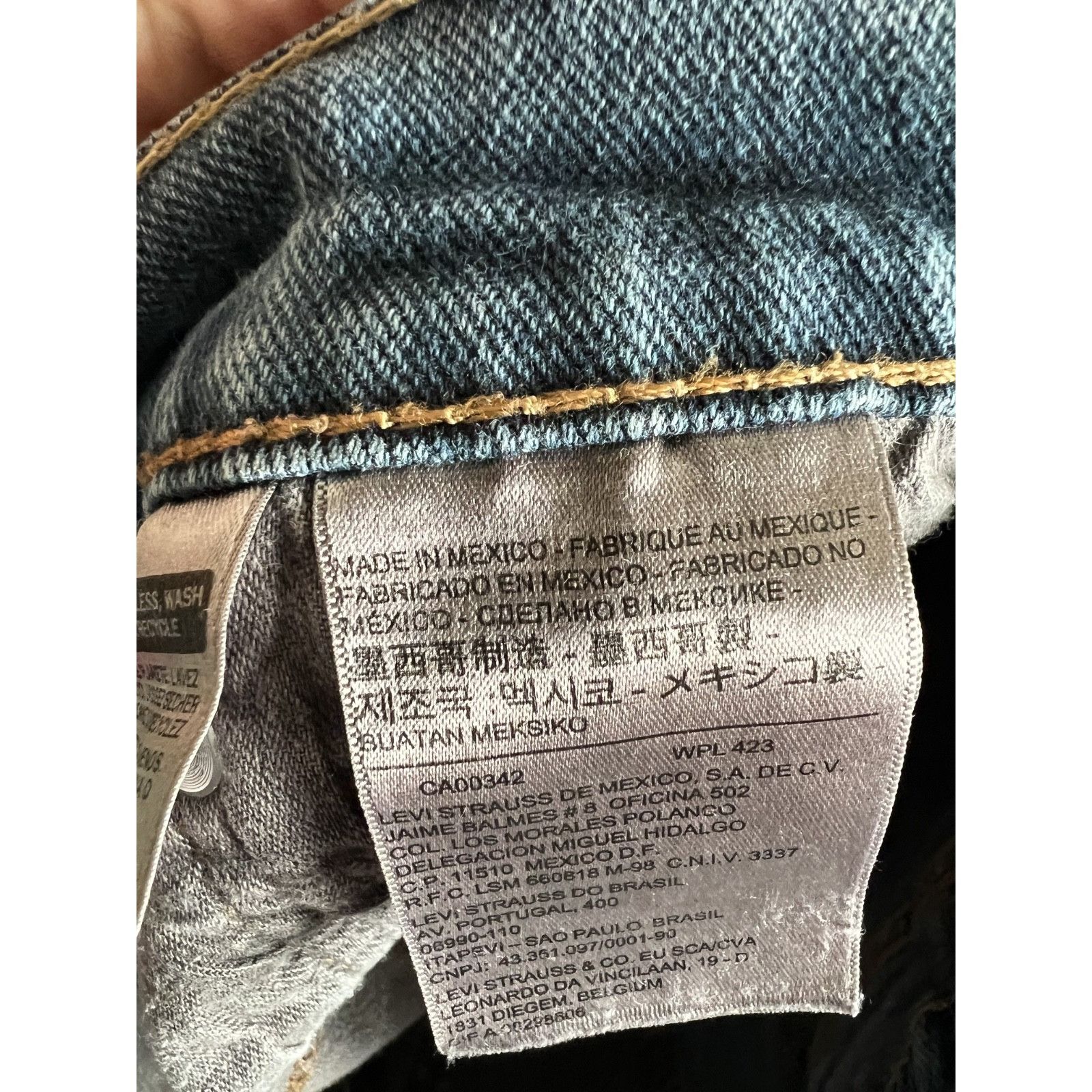 Levi's Vintage Levi’s 505 Blue Denim Jeans Size 34x30 Made in Mexic Size US 34 / EU 50 - 12 Thumbnail