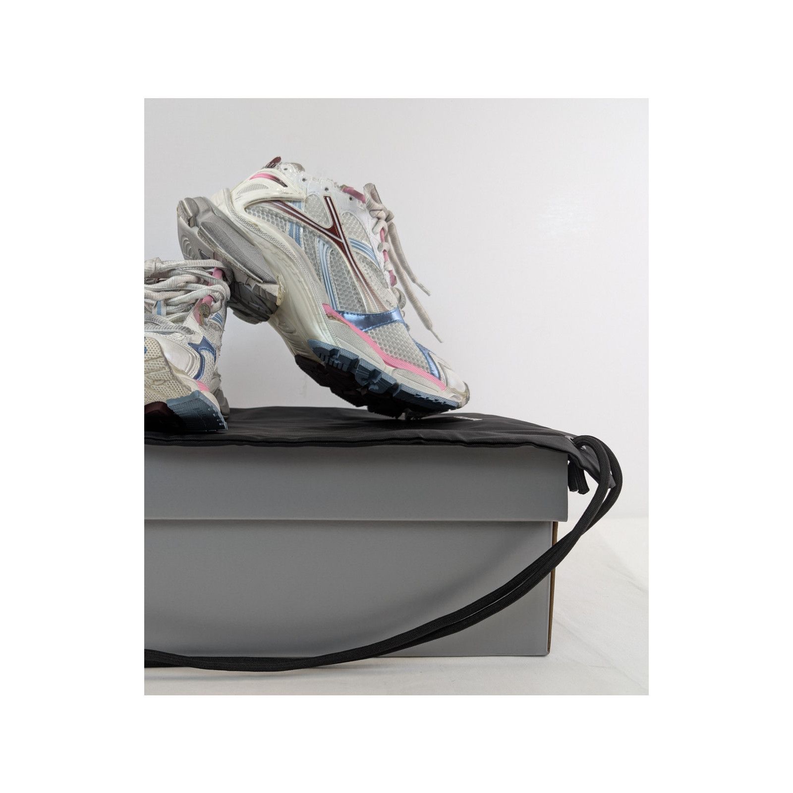 Balenciaga o1rshd1 Runner Gradient Sneaker in Multicolor Size US 8 / EU 41 - 19 Thumbnail