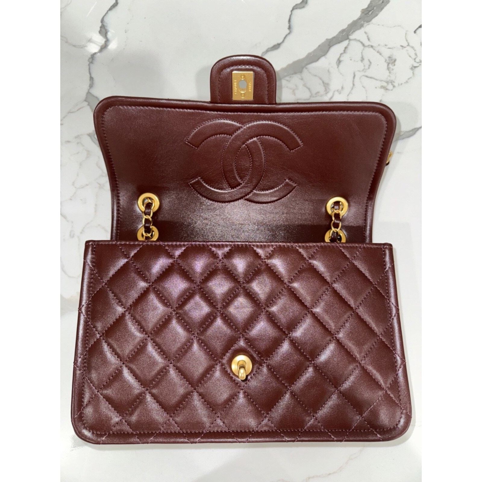 Chanel Chanel Dark Brown Large CC Gold Classic Shoulder Bag Size ONE SIZE - 20 Thumbnail