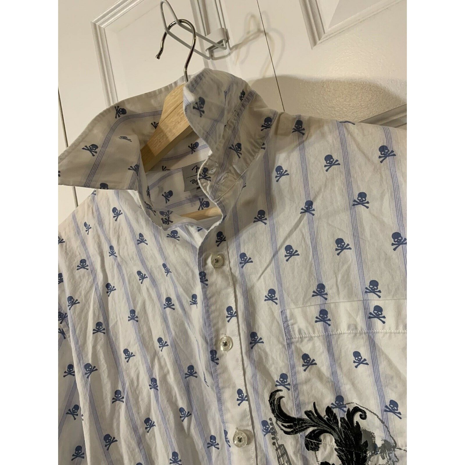 Fender FENDER Men's Sz M Long Sleeve Button Front Shirt SKULLS Whi Size US M / EU 48-50 / 2 - 7 Thumbnail