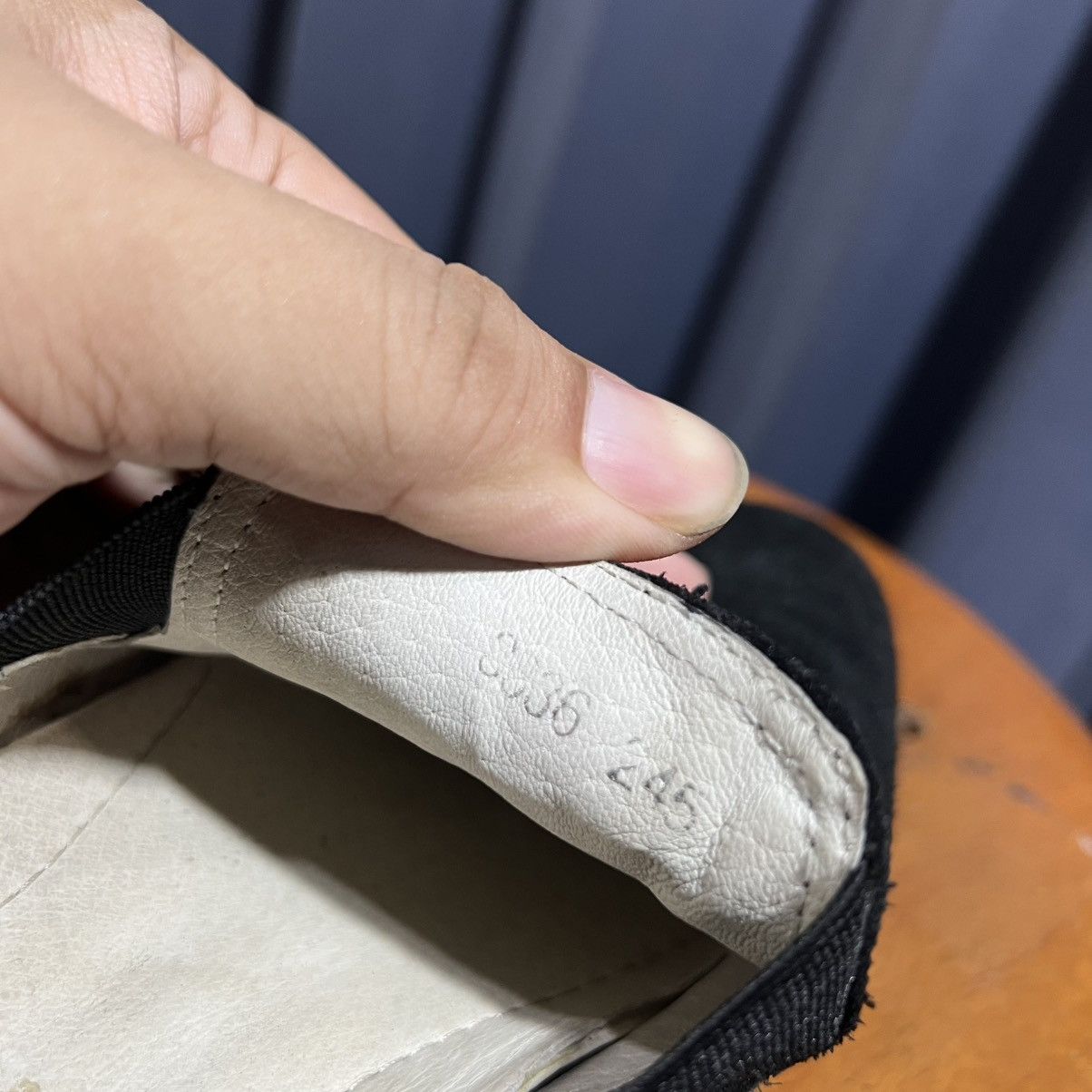 Prada Prada milano Slip on suede black Size US 7 / EU 40 - 7 Thumbnail