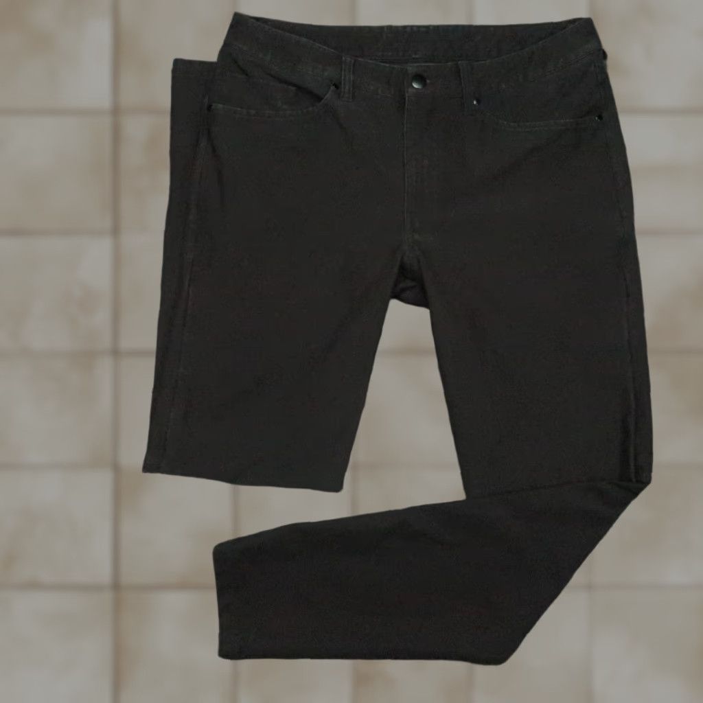 Lululemon Lululemon Pants Men 32x31 Black Slim Utilitech 5 Pocket Chino ABC Size US 32 / EU 48 - 1 Thumbnail