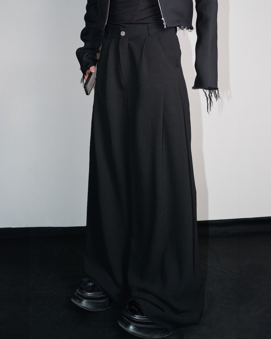 Other NKTRMNV TEXTURED CONTOUR TROUSERS Size US 28 / EU 44 - 4 Thumbnail