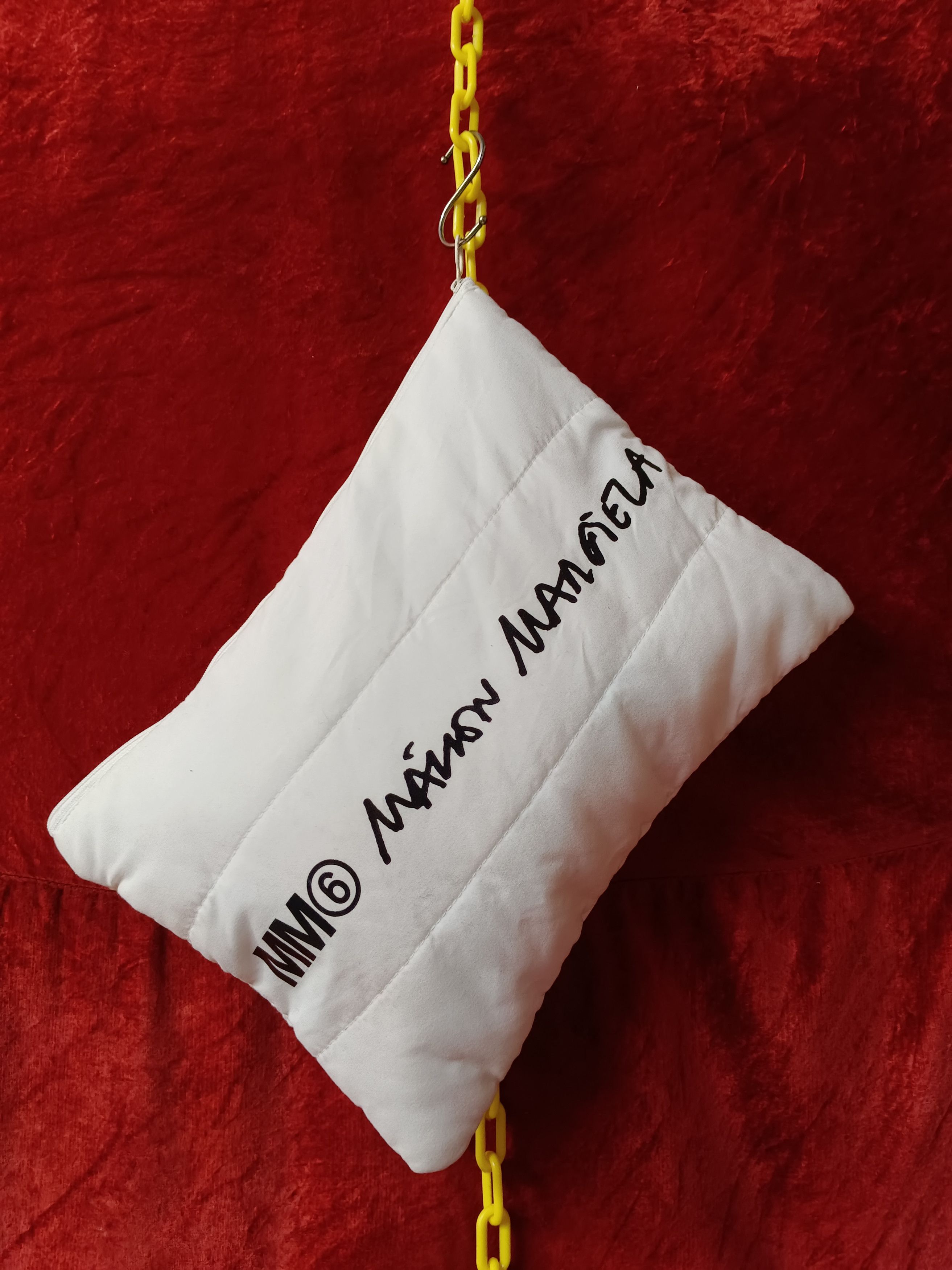 Maison Margiela MM6 Puffer Pouch Size ONE SIZE - 1 Thumbnail
