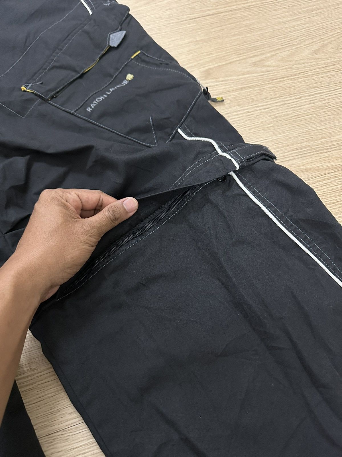 Japanese Brand Raton Laveur Gorpcore Multi Pocket Baggy Paracahute Pants Size US 40 / EU 56 - 8 Thumbnail