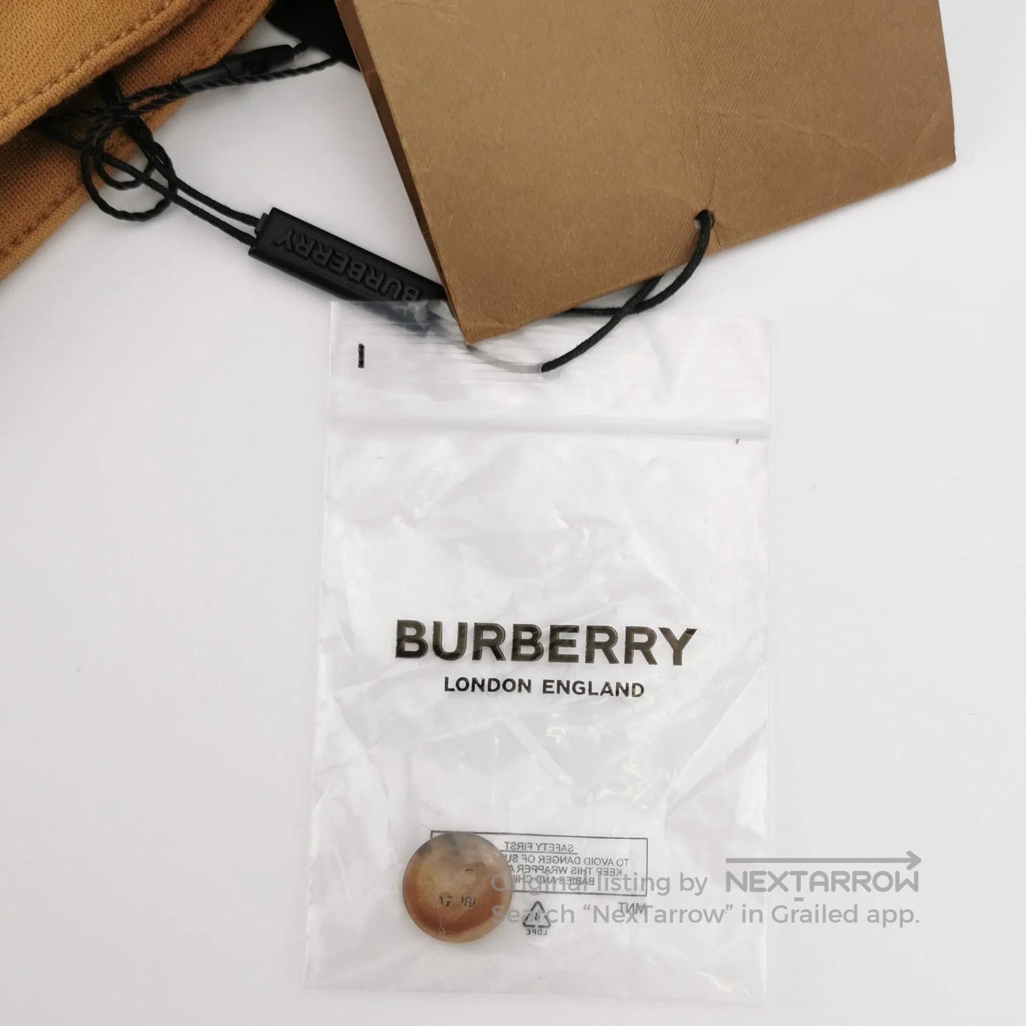 Burberry Burberry Solid Straight Leg Trousers Size 34 . Size US 34 / EU 50 - 4 Thumbnail