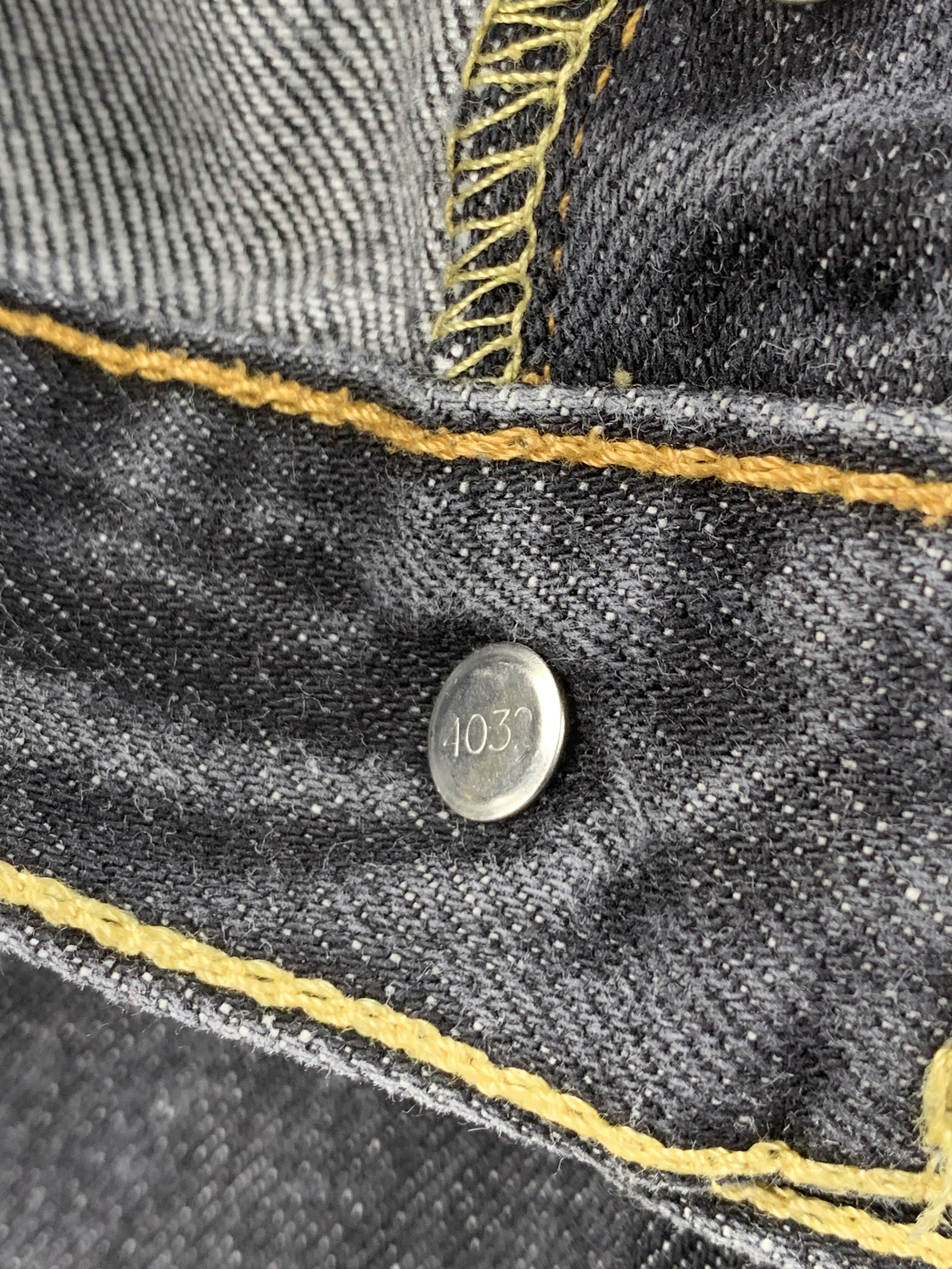 Levi's × Vintage Vintage Levis 501 Faded Black Jeans DP2210 Size US 43 - 15 Thumbnail