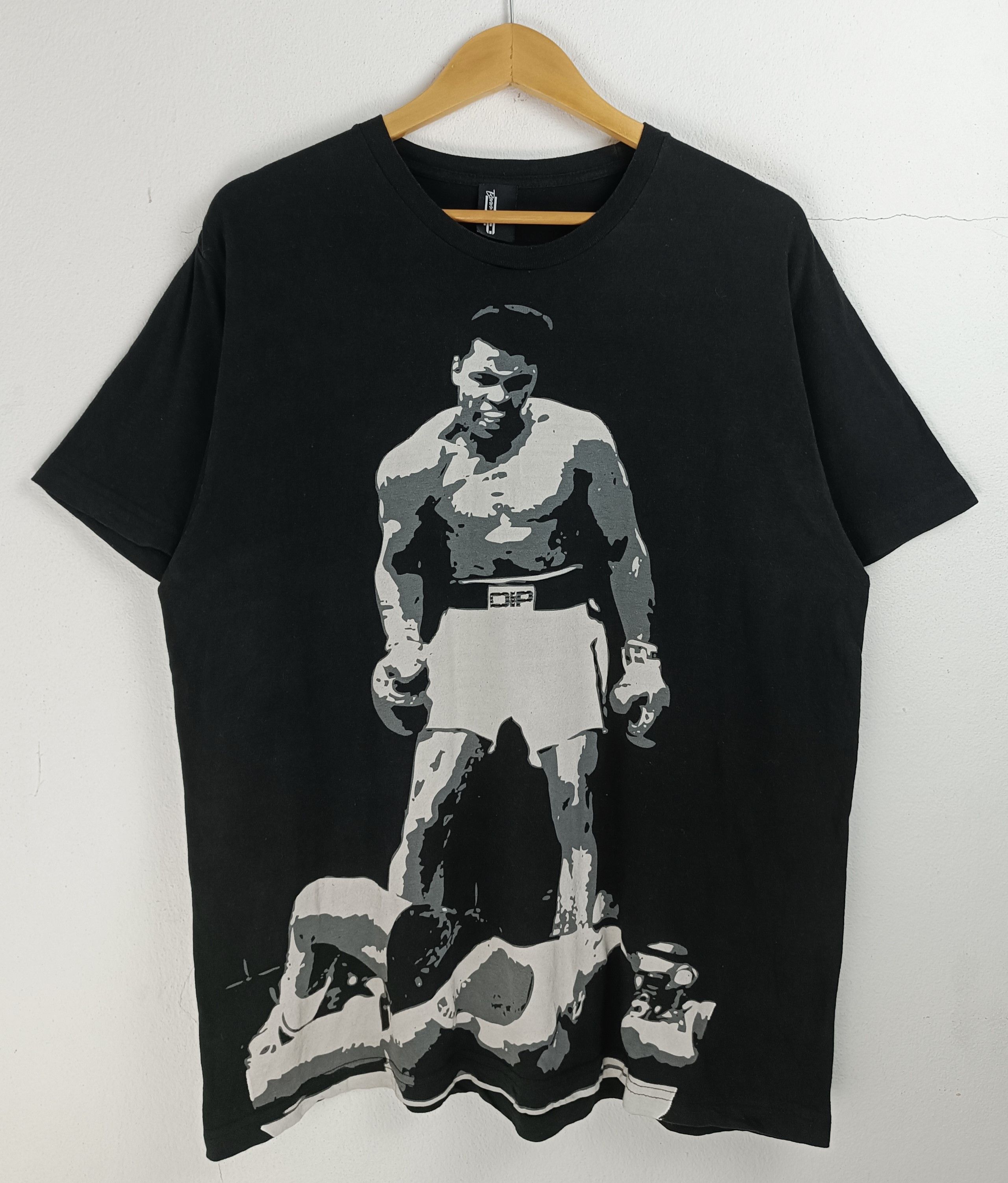 Vintage VINTAGE Y2K MUHAMMAD ALI AOP BOXING LEGENDS TYSON UFC TEE Size US L / EU 52-54 / 3 - 3 Thumbnail