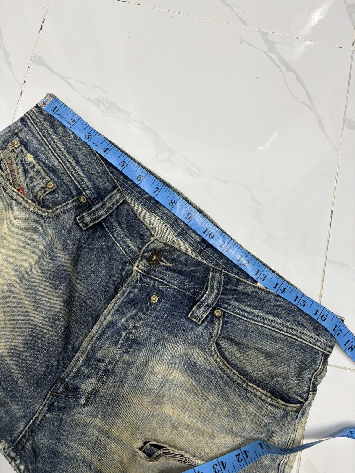 Diesel DIESEL SAFADO THRASHED DISTRESSED DENIM JEANS Size US 34 / EU 50 - 9 Thumbnail