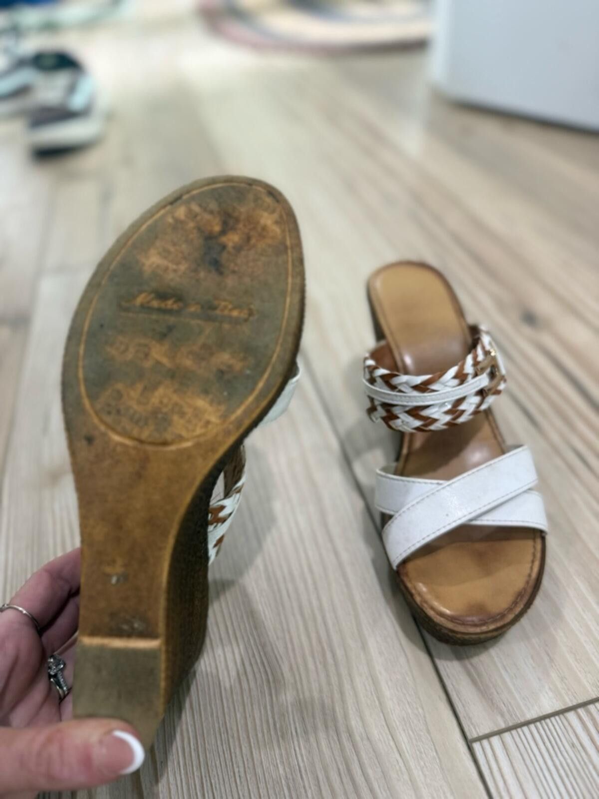 Other Italian Shoemakers White & Brown Woven Leather Wedge Sandals Size US 5 / IT 35 - 4 Thumbnail