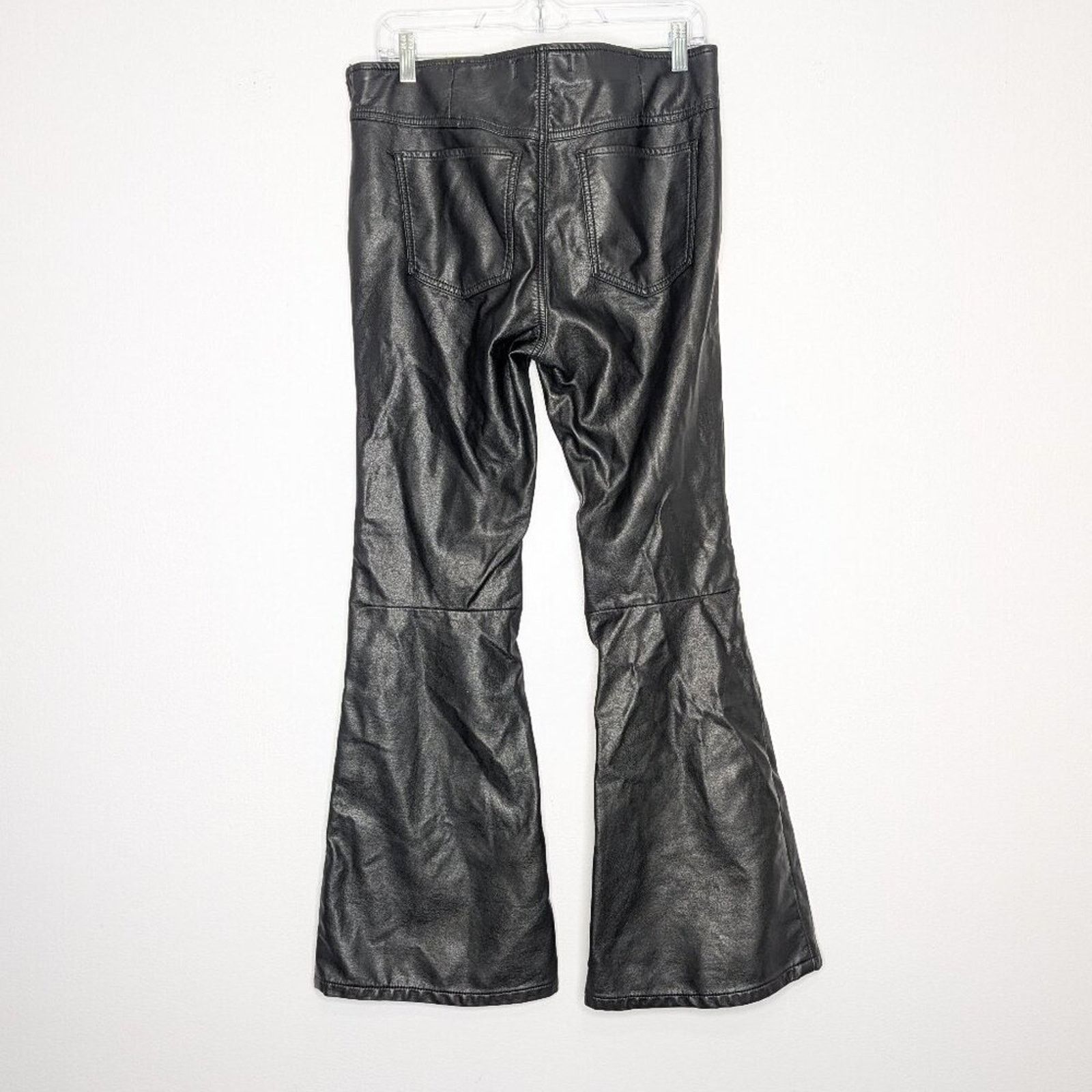 Free People Free People Black Faux Leather Penny Pull On Flare Pants Size 30" / US 8 / IT 44 - 2 Thumbnail