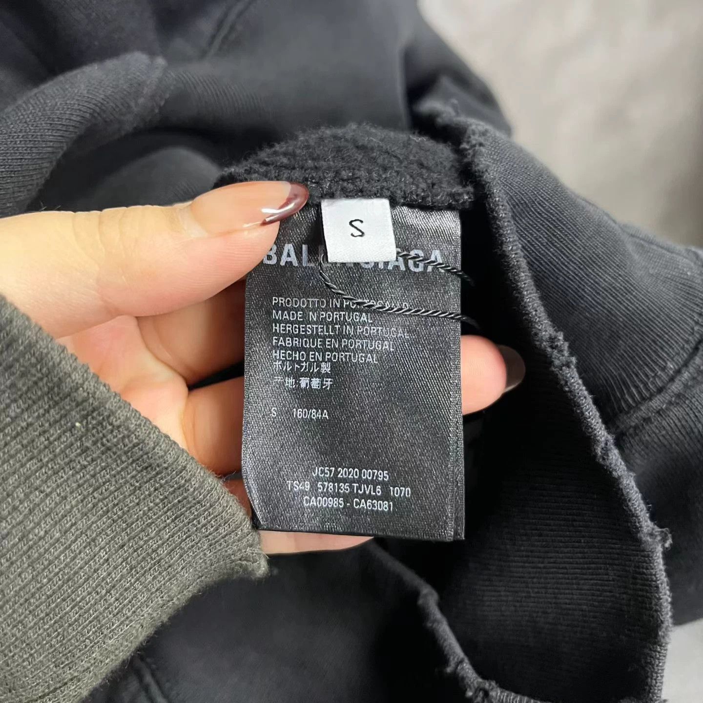 Balenciaga Balenciaga Black Logo Print Longsleeve Hoodie S Size S / US 4 / IT 40 - 5 Thumbnail