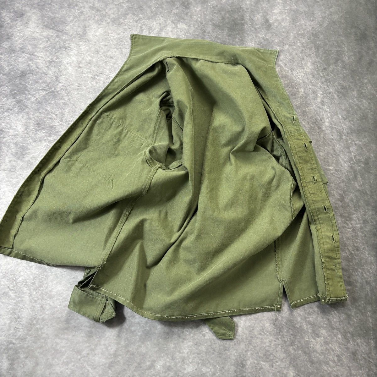 Vintage Vintage Military Overshirt 60s Army Green Short Korea Vietna Size US S / EU 44-46 / 1 - 8 Thumbnail
