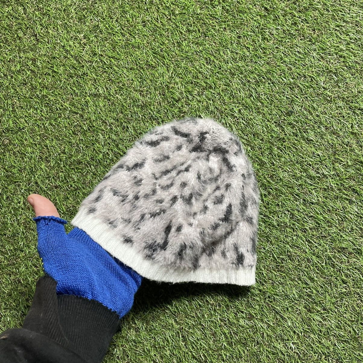 Vintage Y2K Grey Leopard Fuzzy Beanie Softcore Grunge Vintage OS Size ONE SIZE - 5 Thumbnail