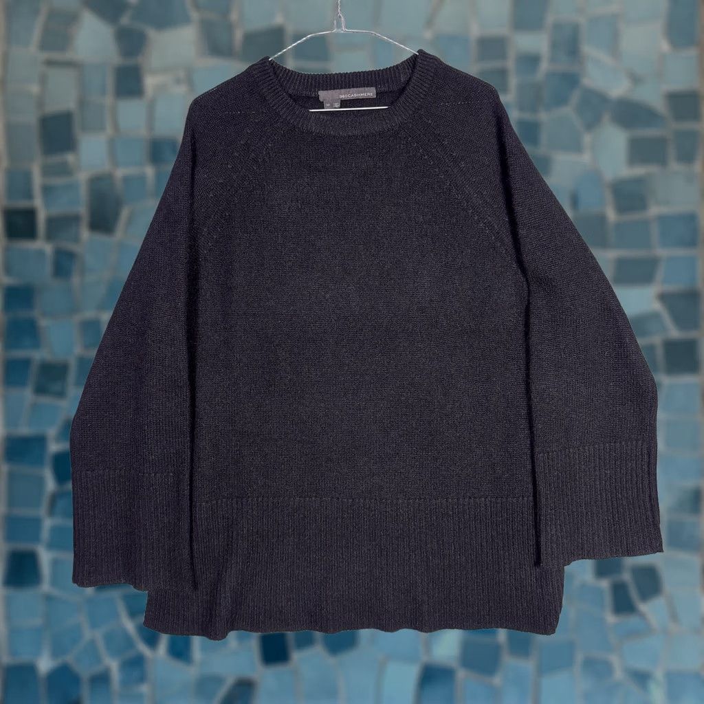 Vintage 360 Sweater Women M Pullover Crewneck Raglan Sleeve Black Cashmere Lightweight Side Slit Quiet Luxury Vintage No Size M / US 6-8 / IT 42-44 - 1 Thumbnail